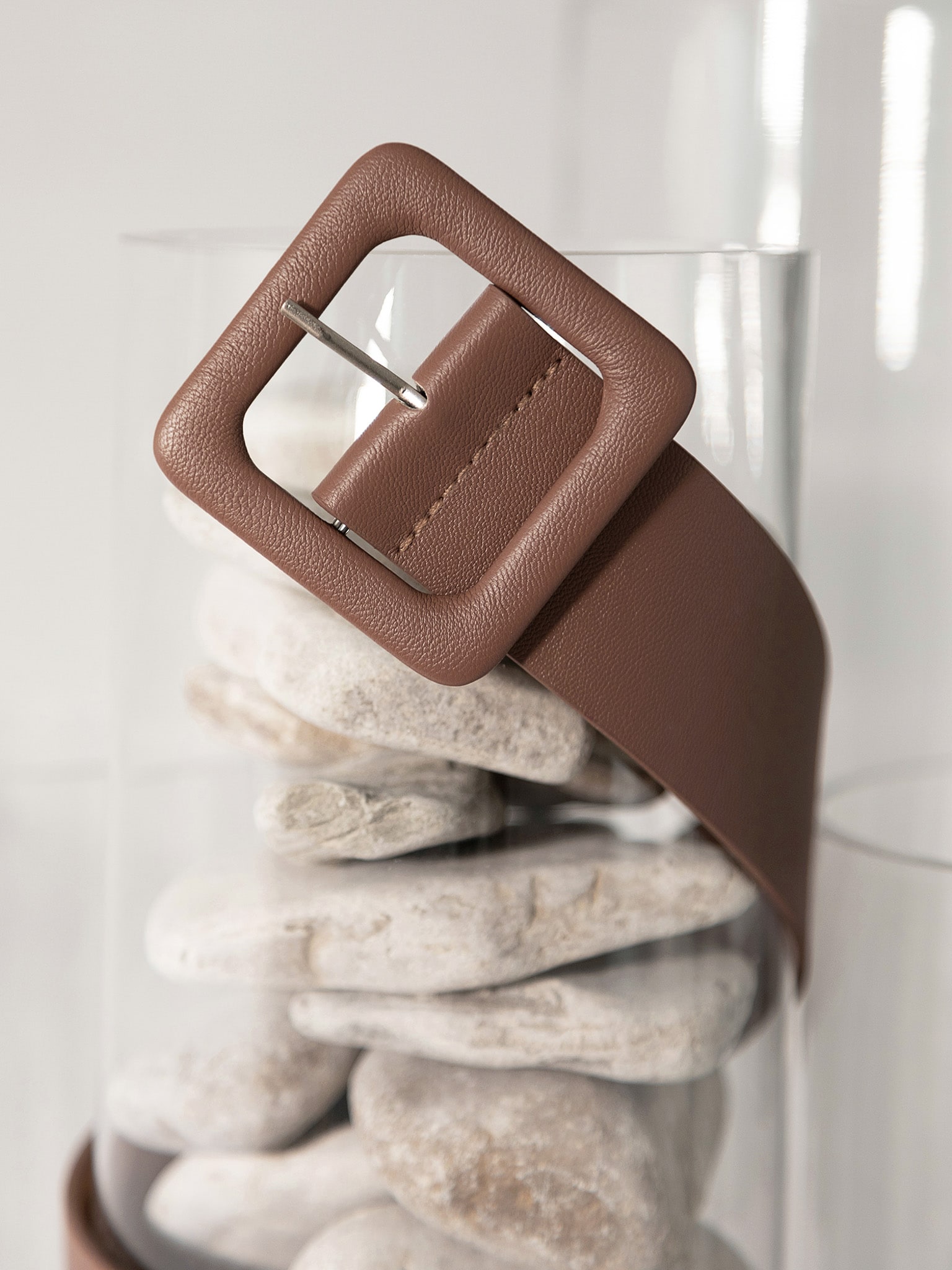 Wide waist belt
