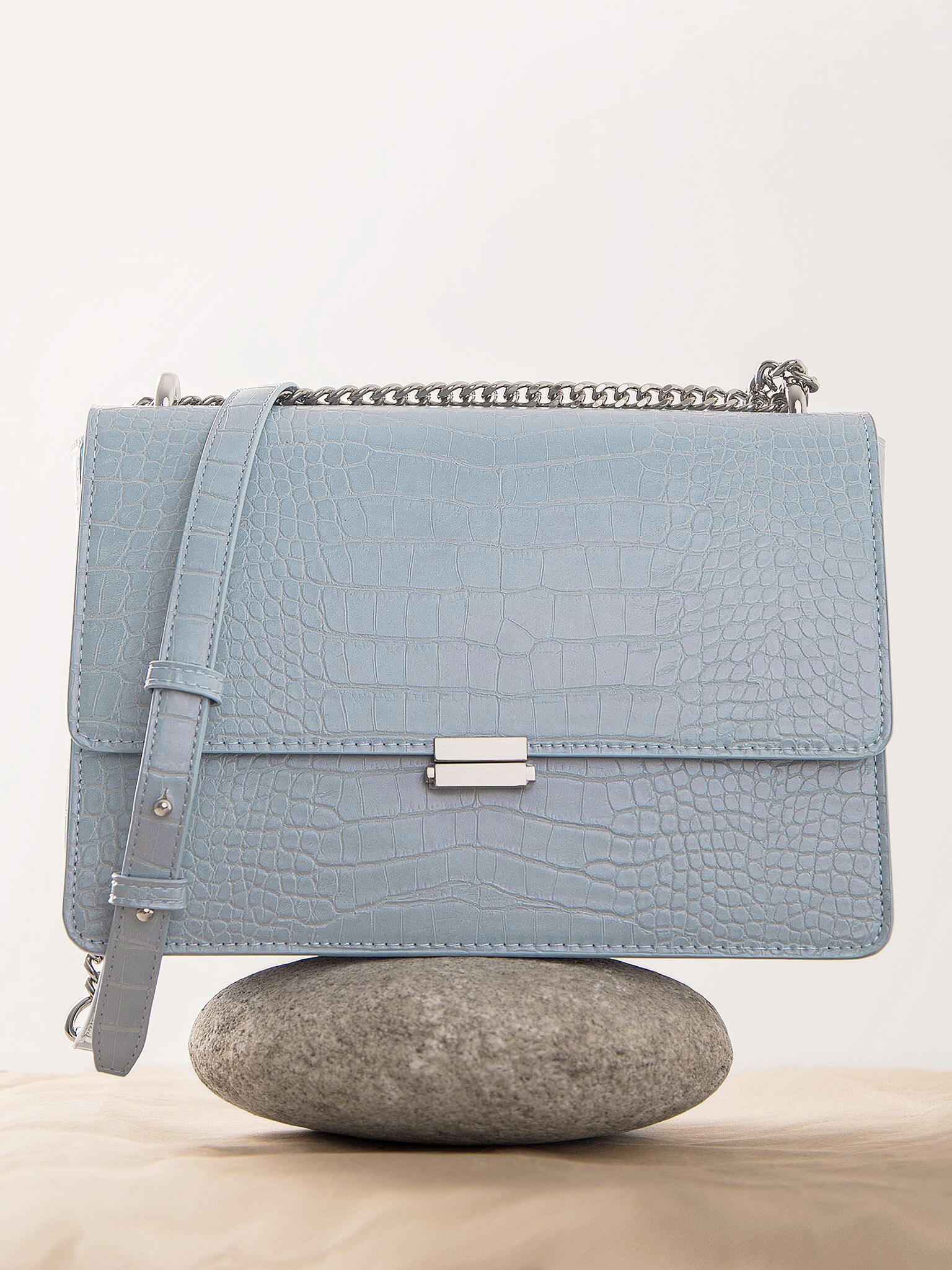 Croc-effect shoulder bag :: LICHI - Online fashion store