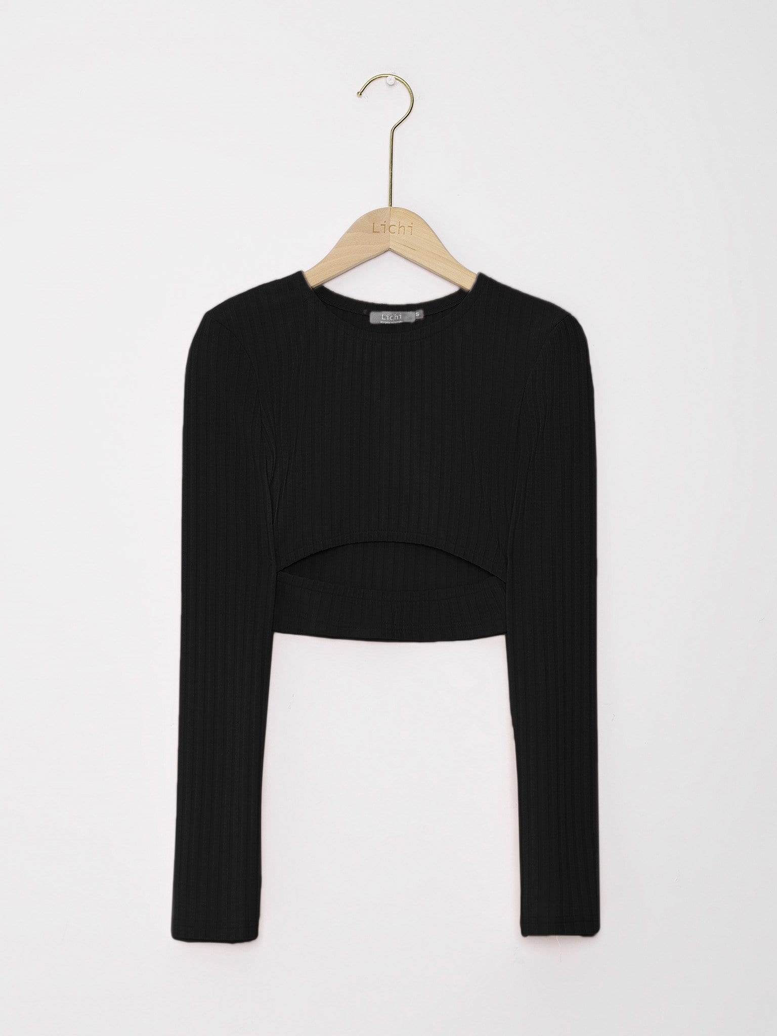 Кроп-топ с вырезом :: LICHI - Online fashion store