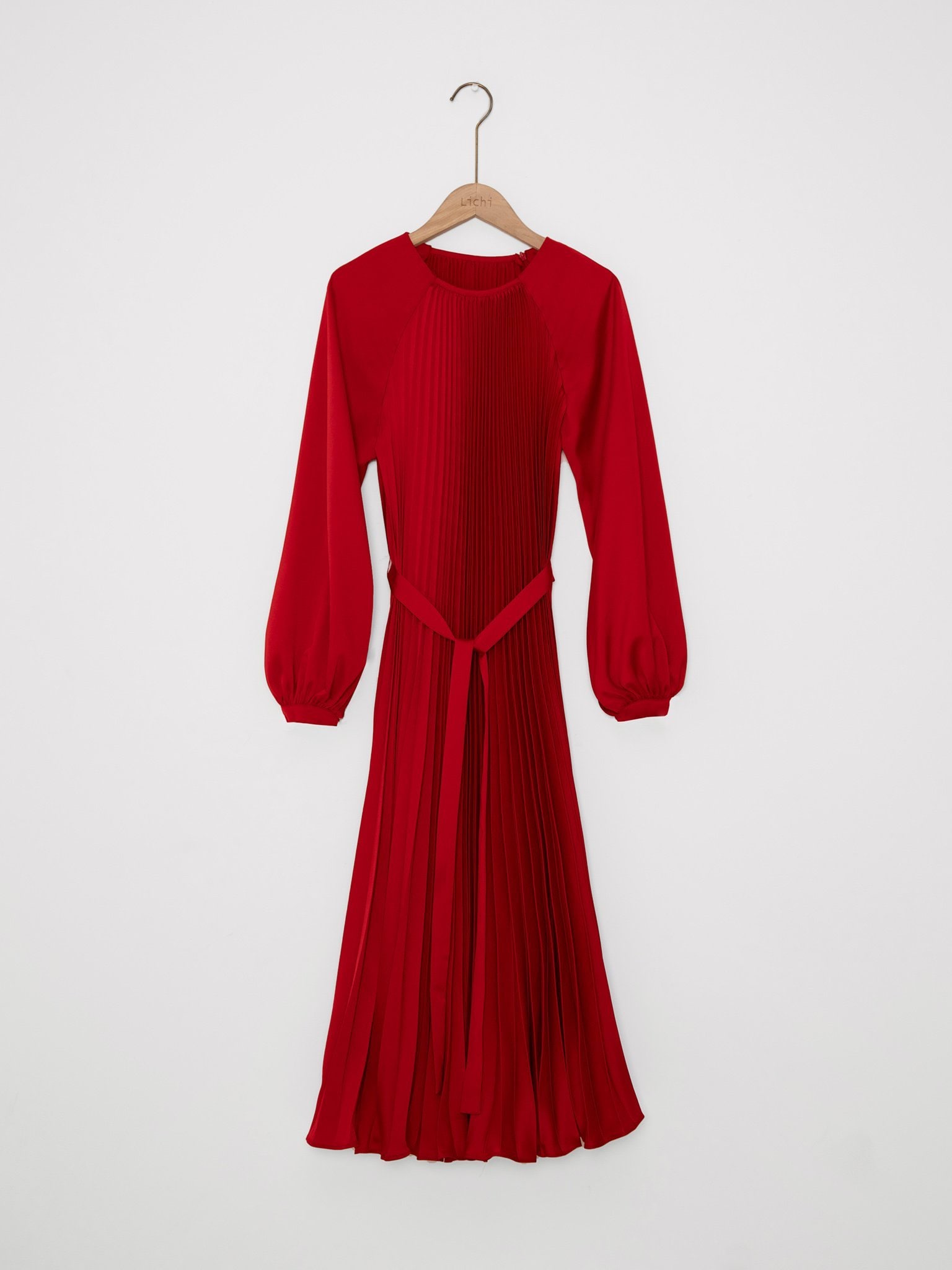 Pleated midi dress :: LICHI - Online fashion store