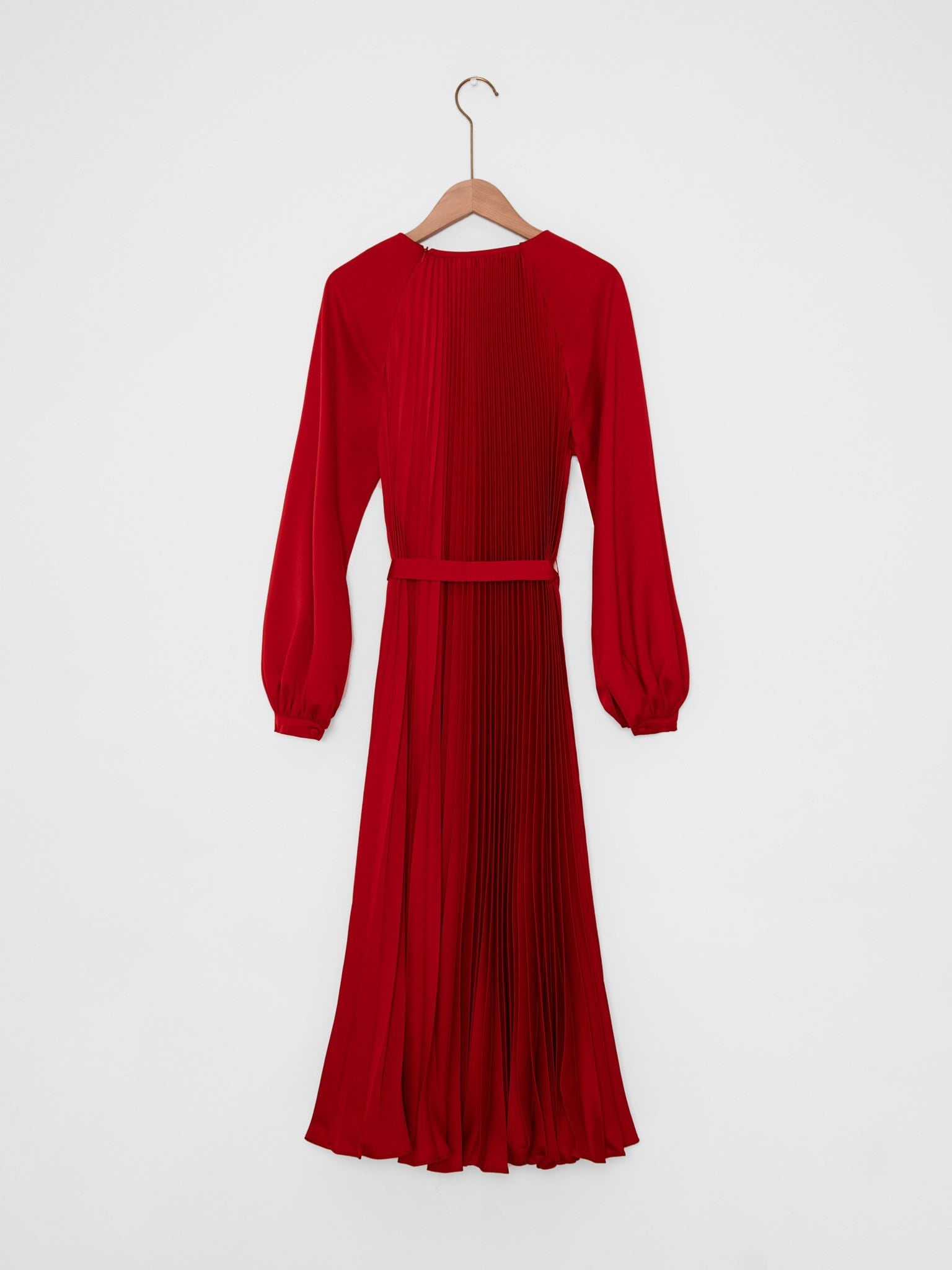 Pleated midi dress :: LICHI - Online fashion store