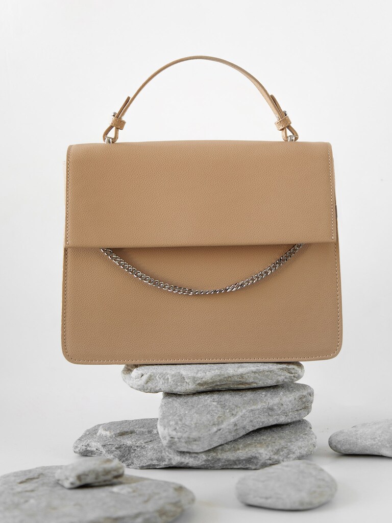 LICHI - Online fashion store :: Chain-embellished shoulder bag