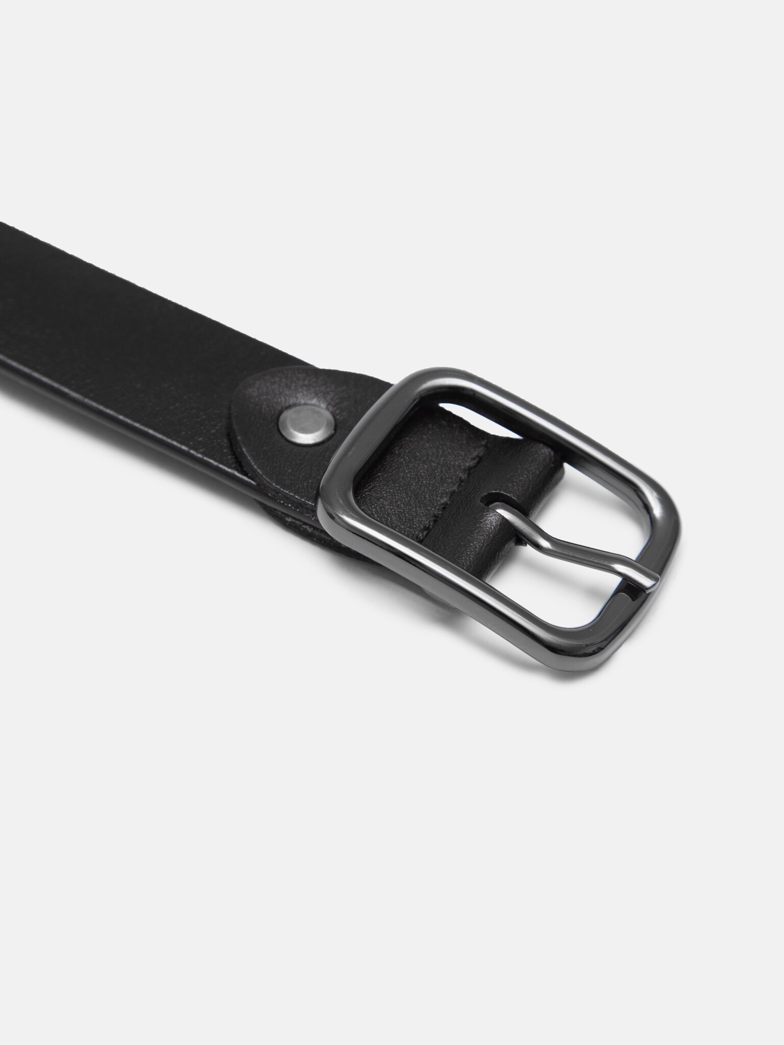 Rectangular-buckle belt :: LICHI - Online fashion store
