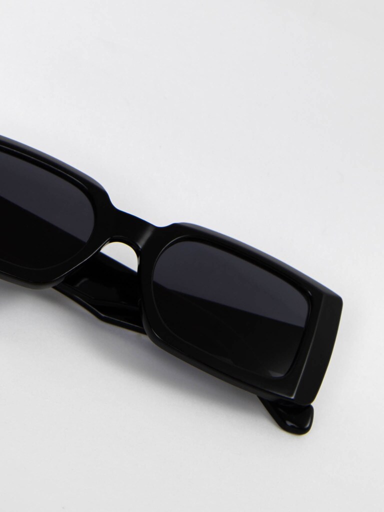 Rectangular frame sunglasses