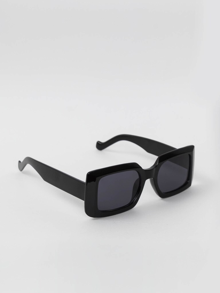 Sunglasses with rectangular lenses :: LICHI - Online fashion store