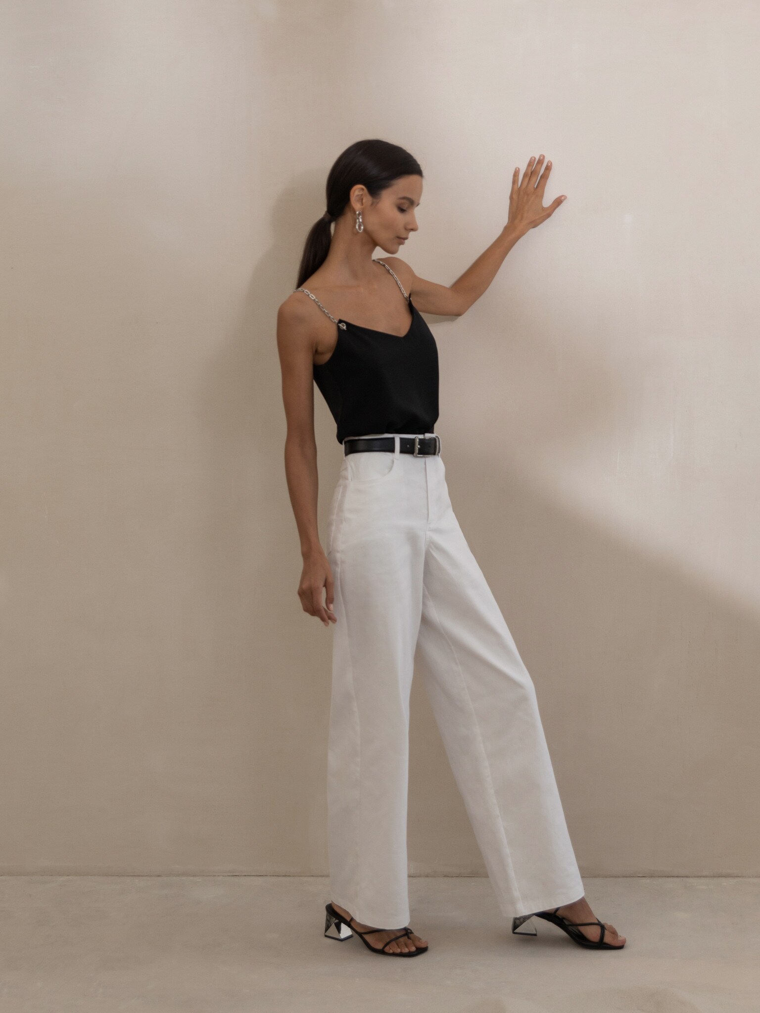 Camisole mit Kettenverzierung