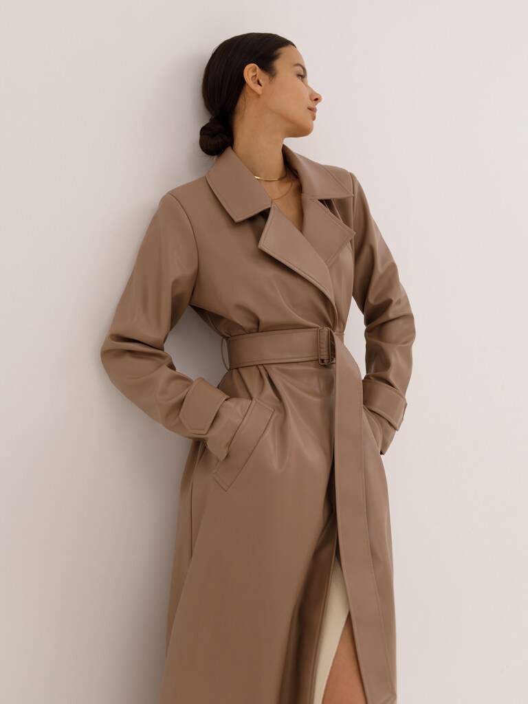 tolerantie Verlaten Oxideren LICHI - Online fashion store :: Matte vegan-leather trench coat