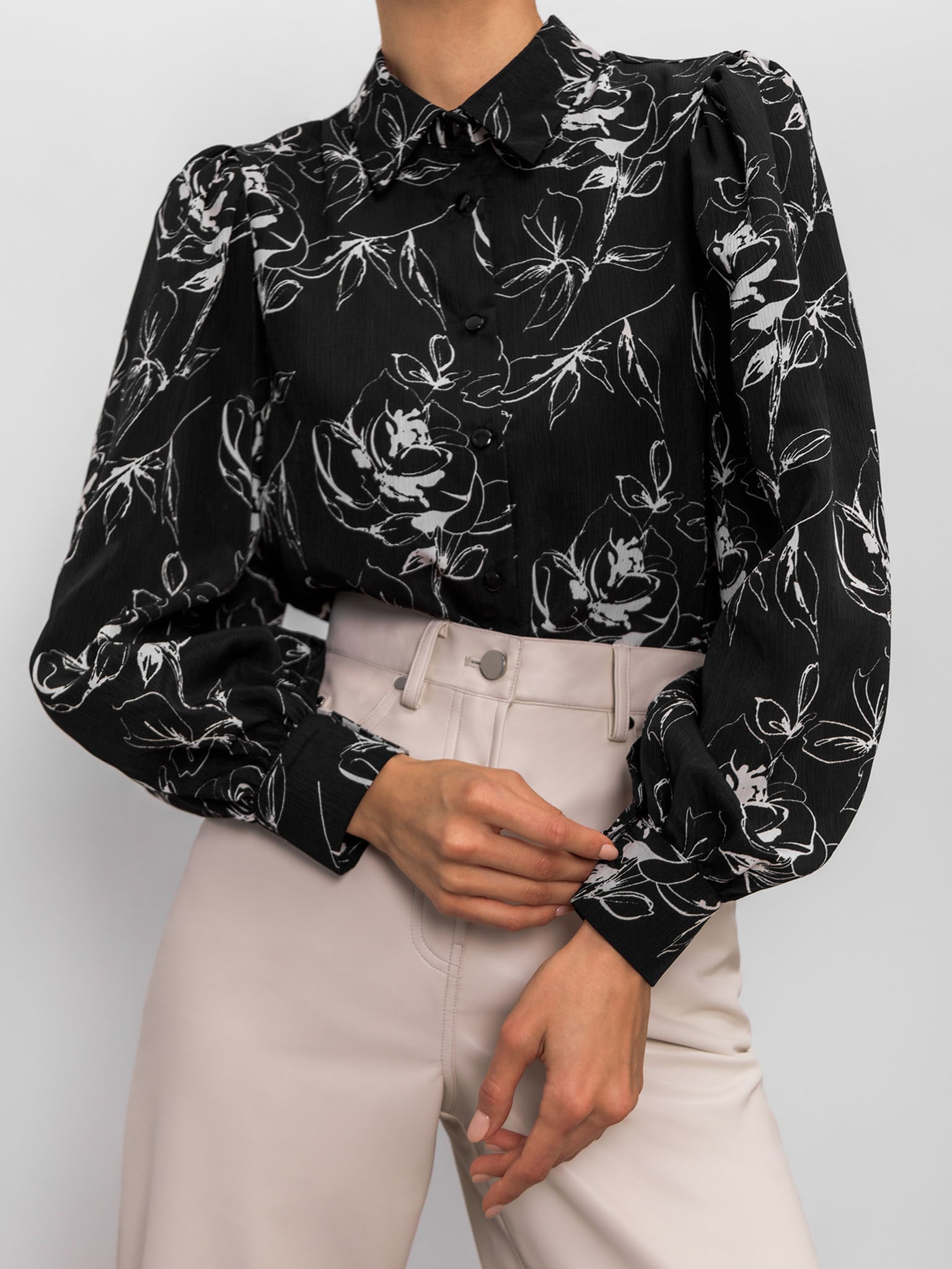 Printed relaxed-fit blouse