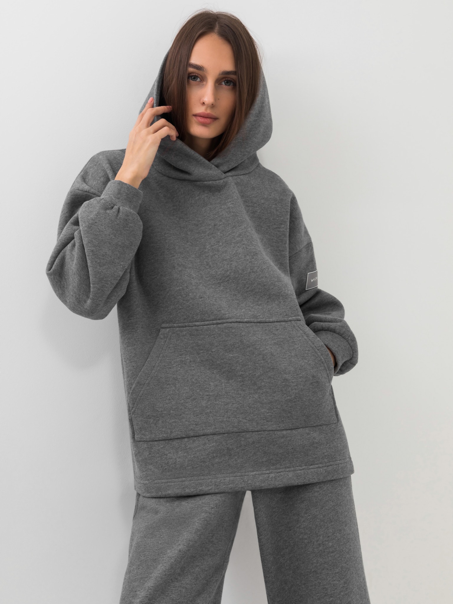 LICHI - Online fashion store :: Appliqued lined hoodie