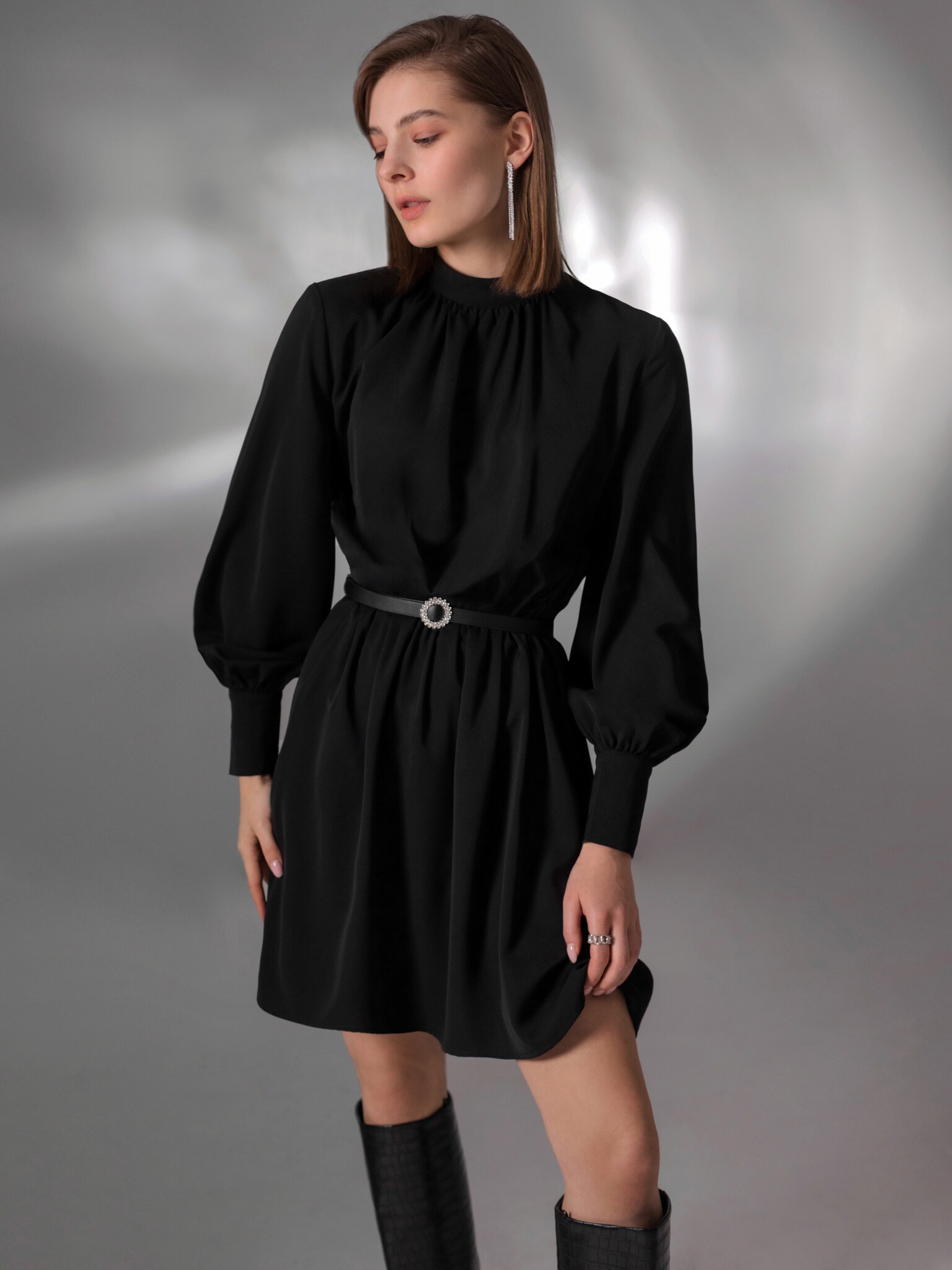 LICHI - Online fashion store :: Mock-neck mini dress