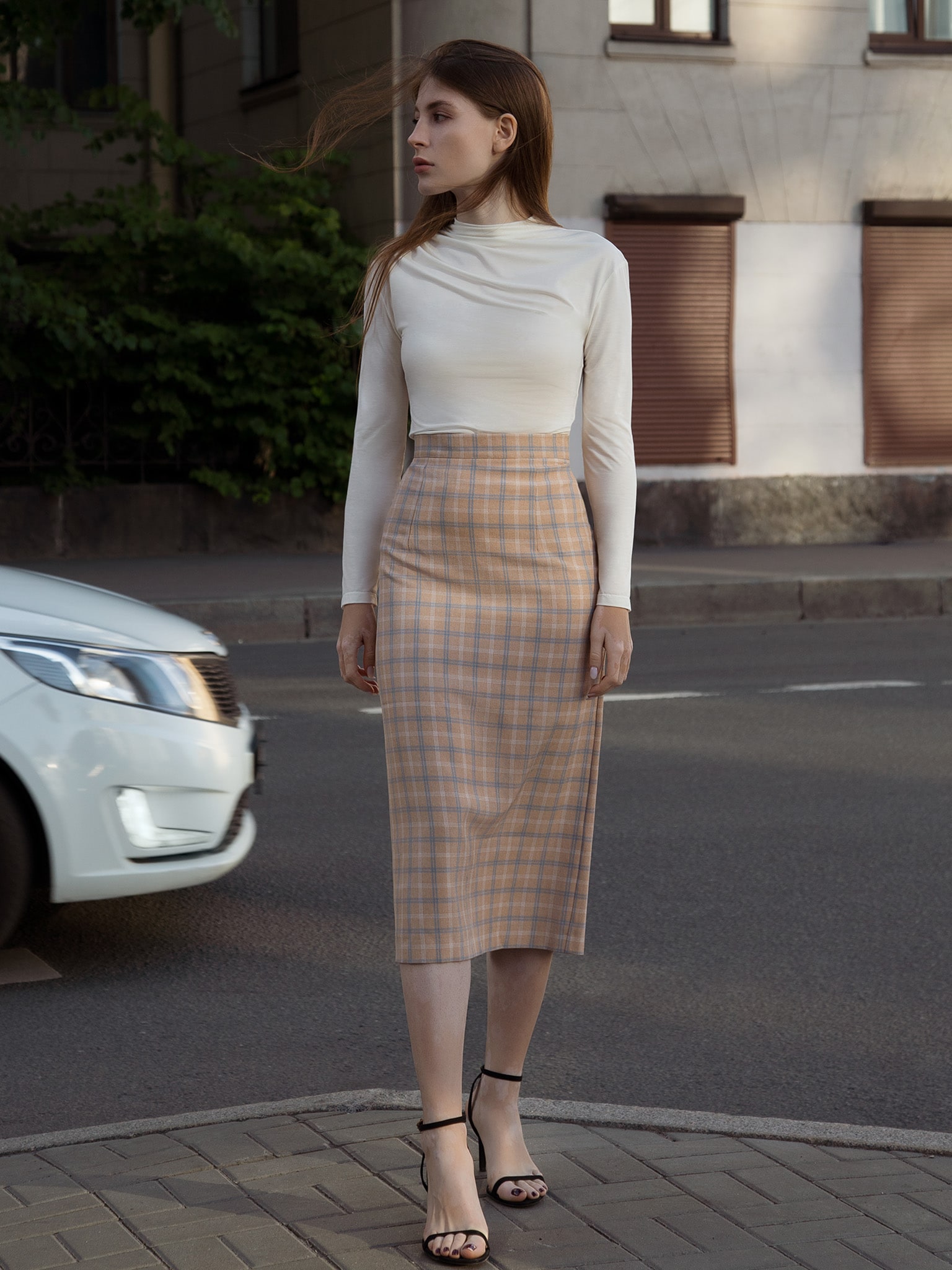 LICHI - Online fashion store :: Checked midi skirt