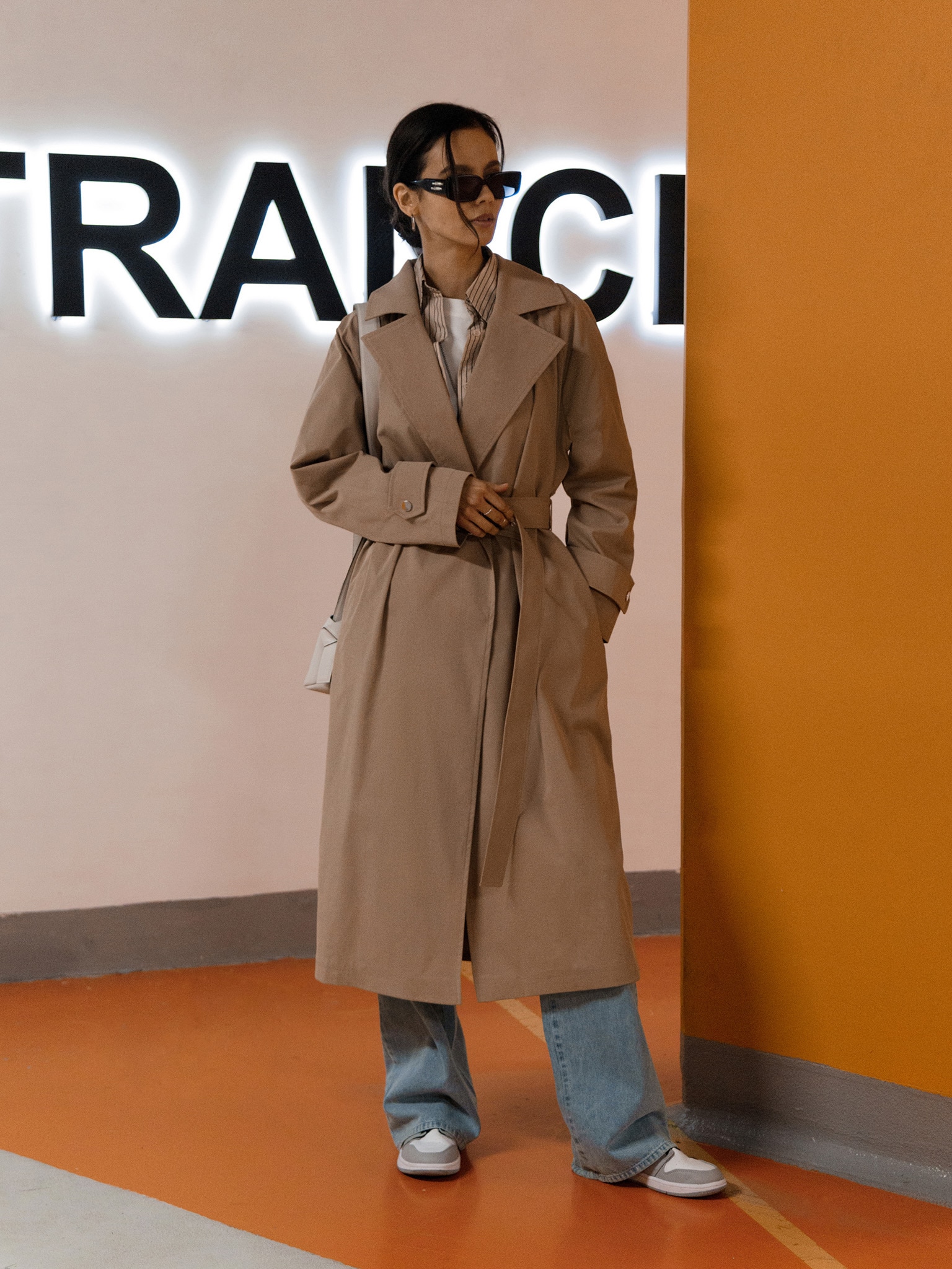 Oversized wide-lapel trench coat