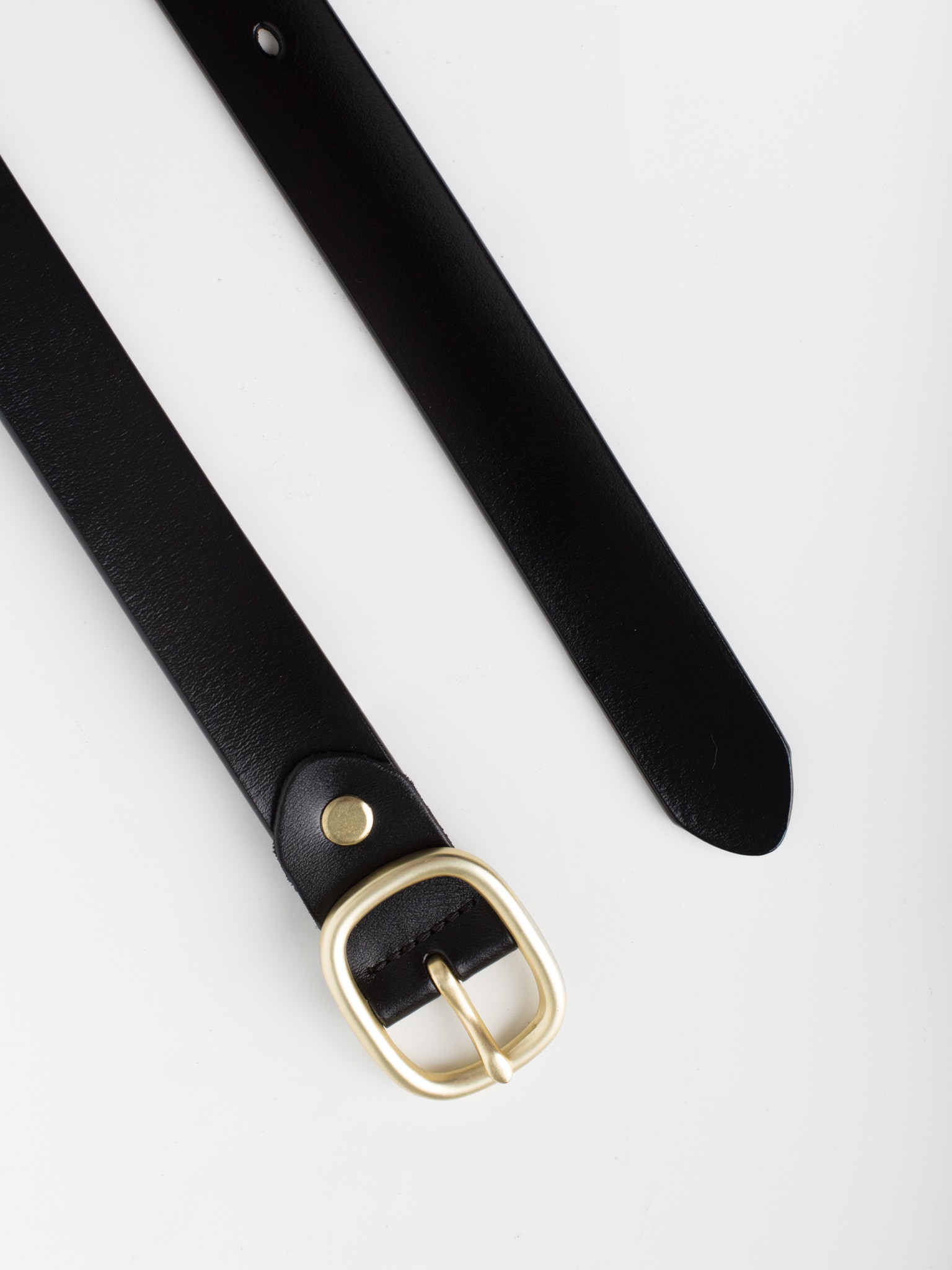 LICHI - Online fashion store :: Oval-buckle leather belt