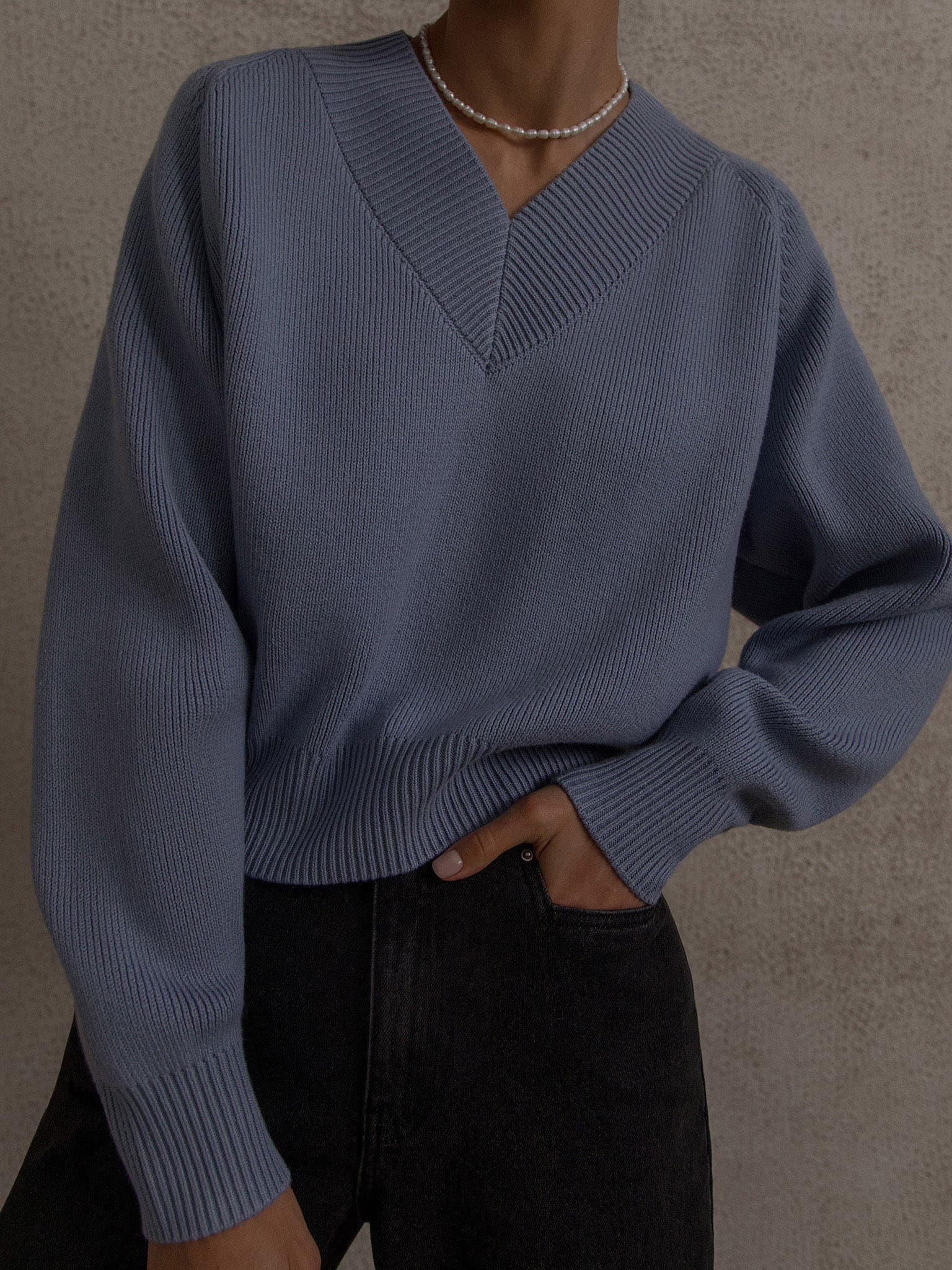 Übergroßer Pullover mit V-Ausschnitt