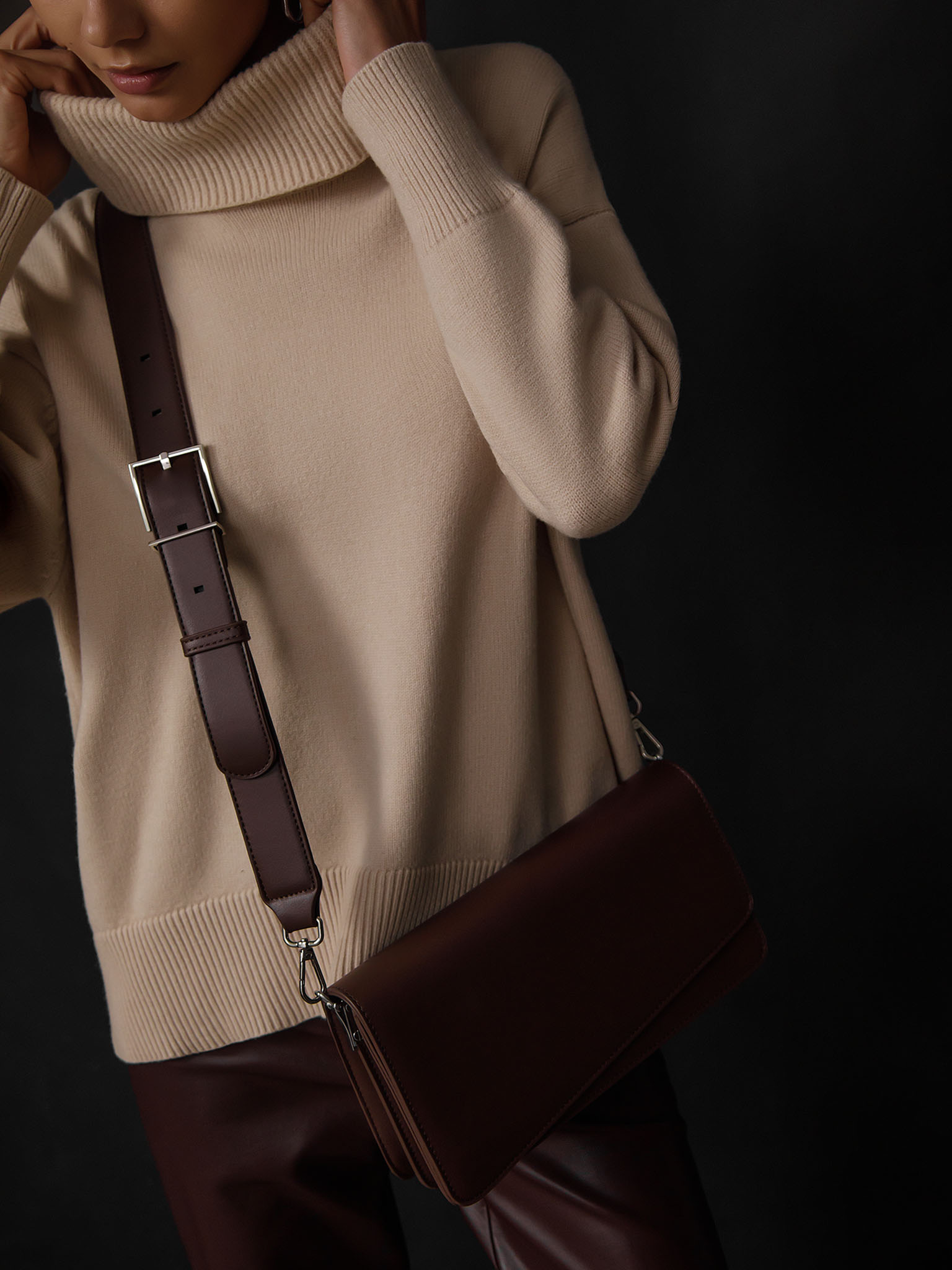 Widestrap baguette shoulder bag LICHI Online fashion store