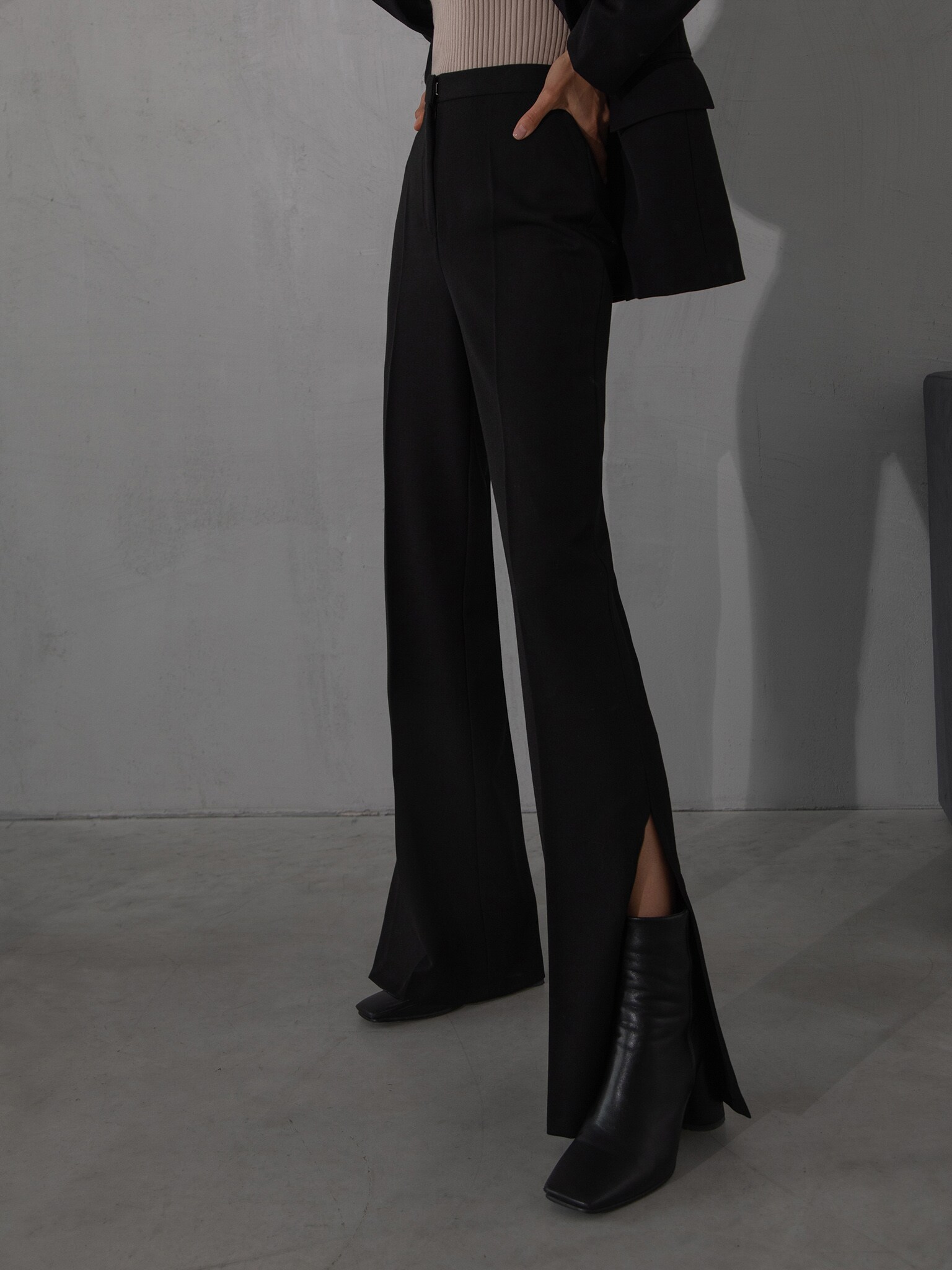 Side-slit flared pants :: LICHI - Online fashion store