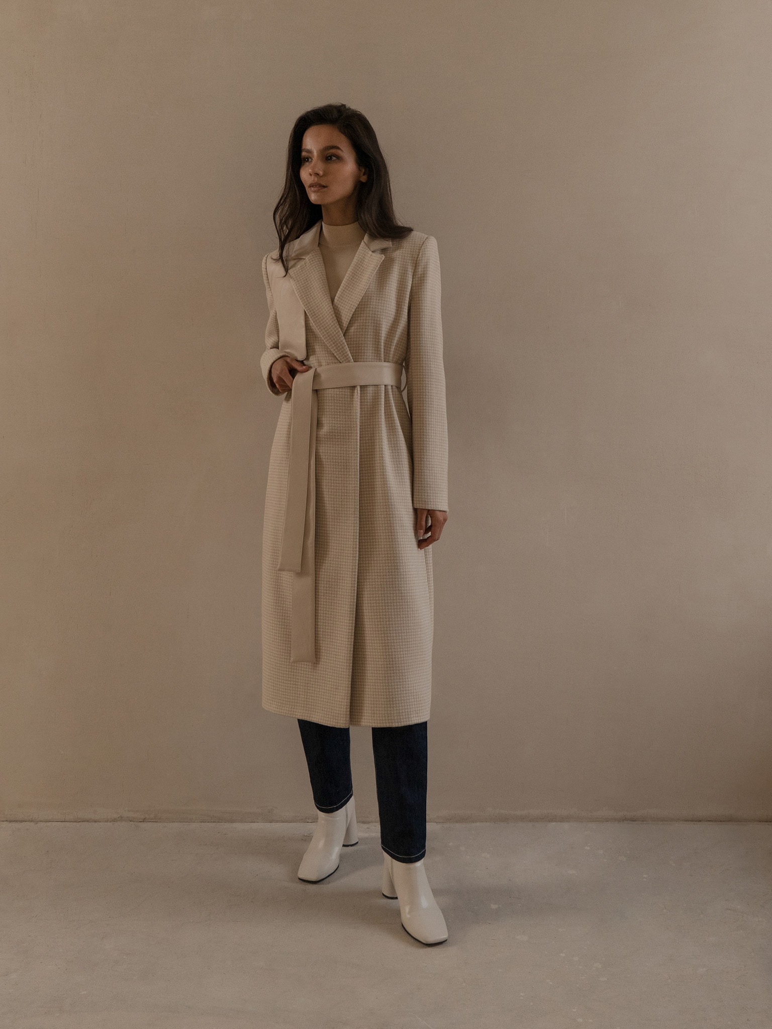 Straight wool coat with vegan-leather details