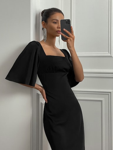 Flared-sleeve midi dress :: LICHI - Online fashion store