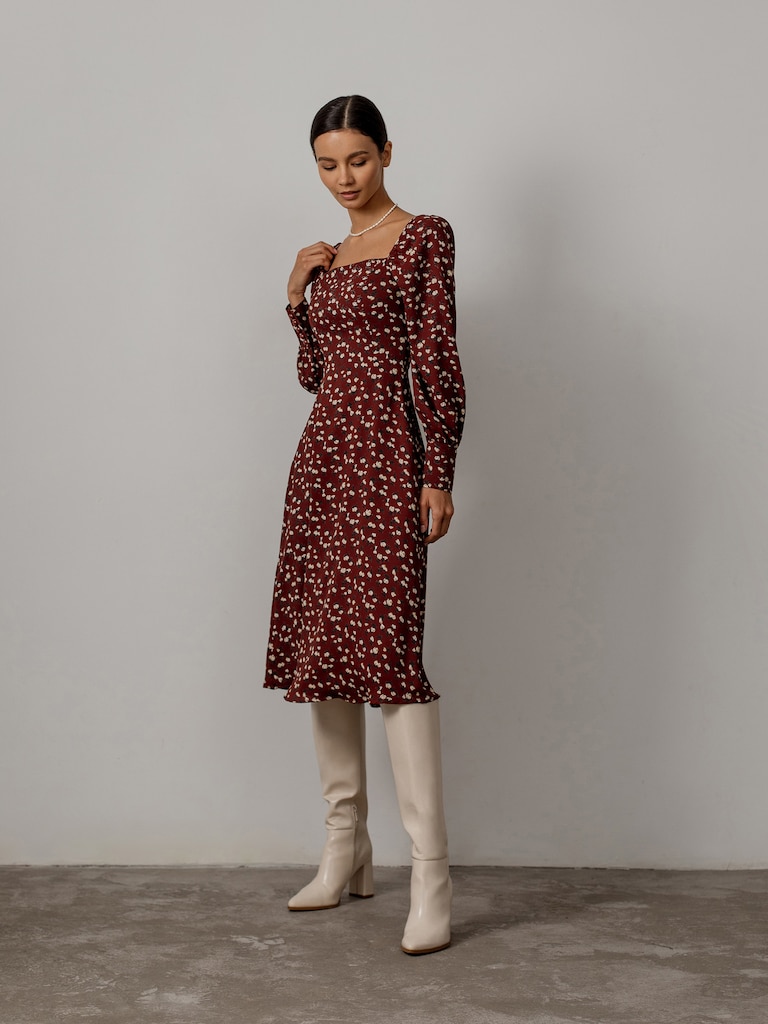 LICHI - Online fashion store :: Floral-printed midi dress