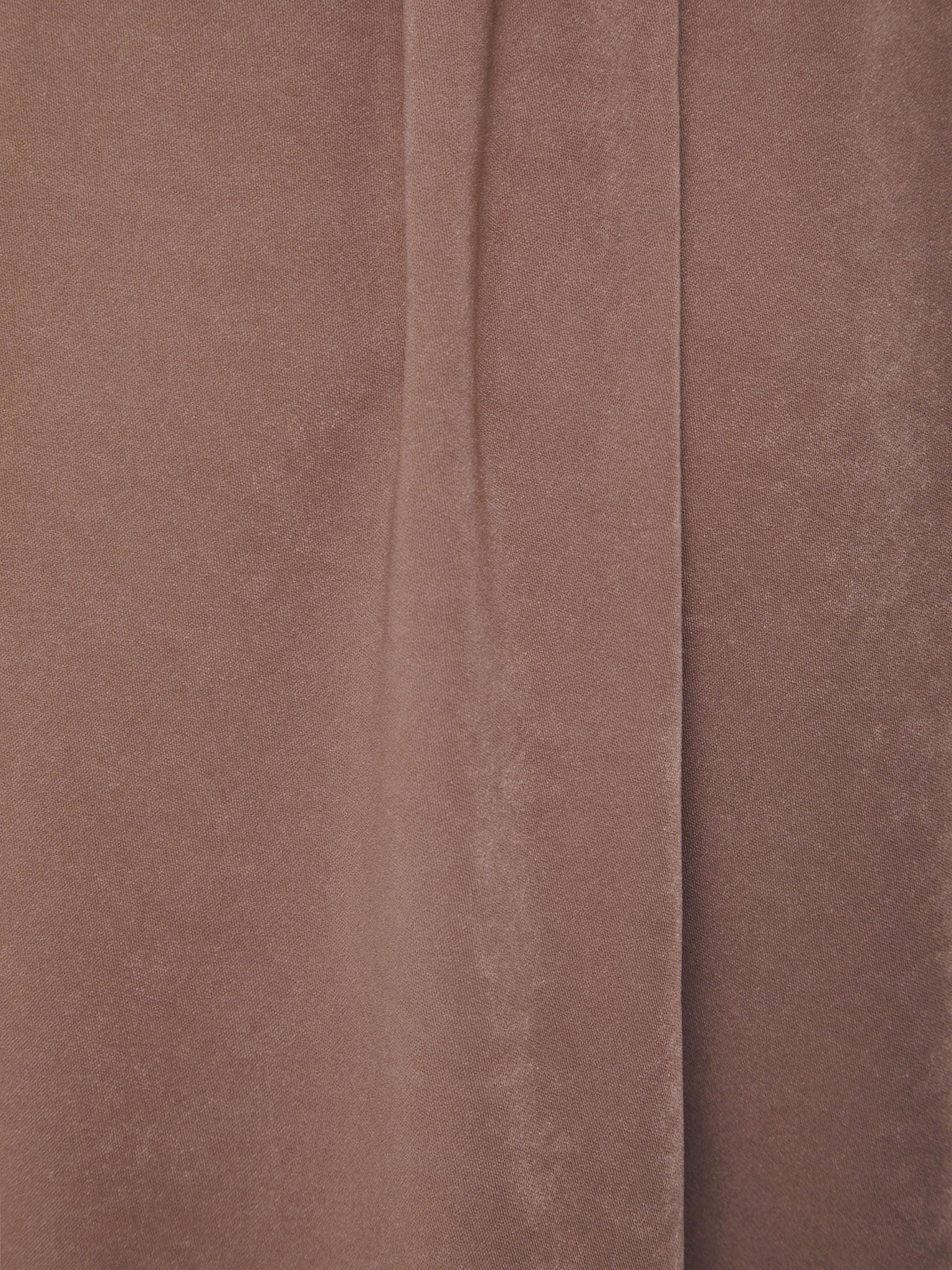 Платье миди с квадратным вырезом и разрезом на юбке