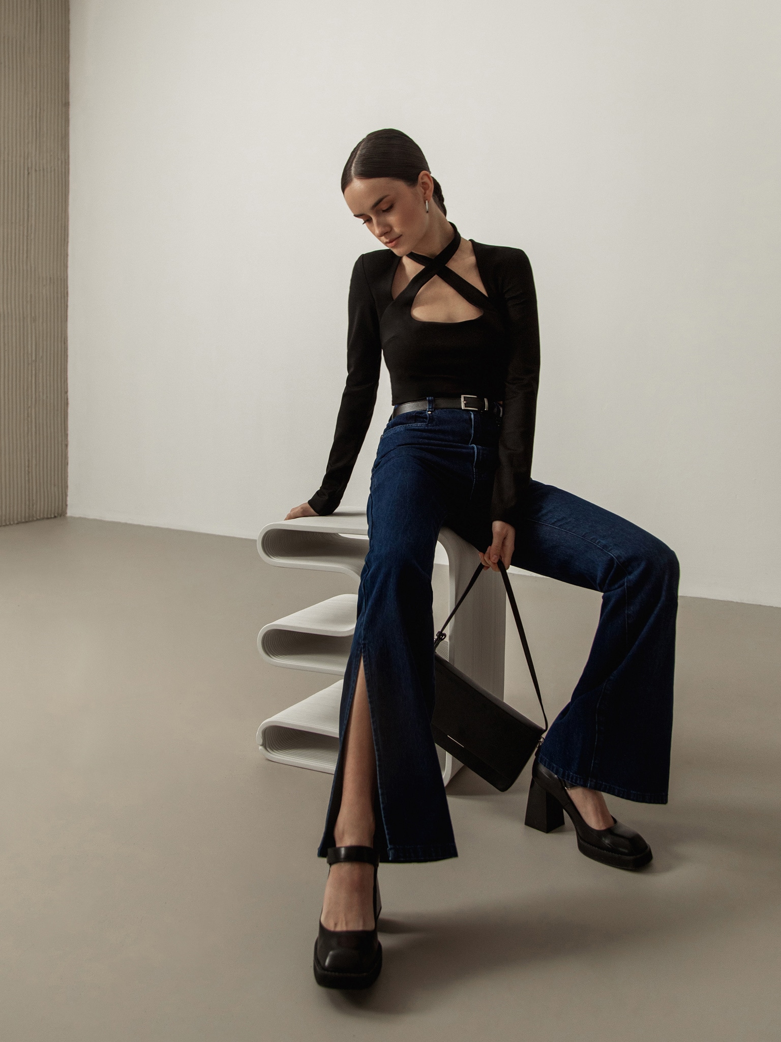 Side-slit flared jeans :: LICHI - Online fashion store