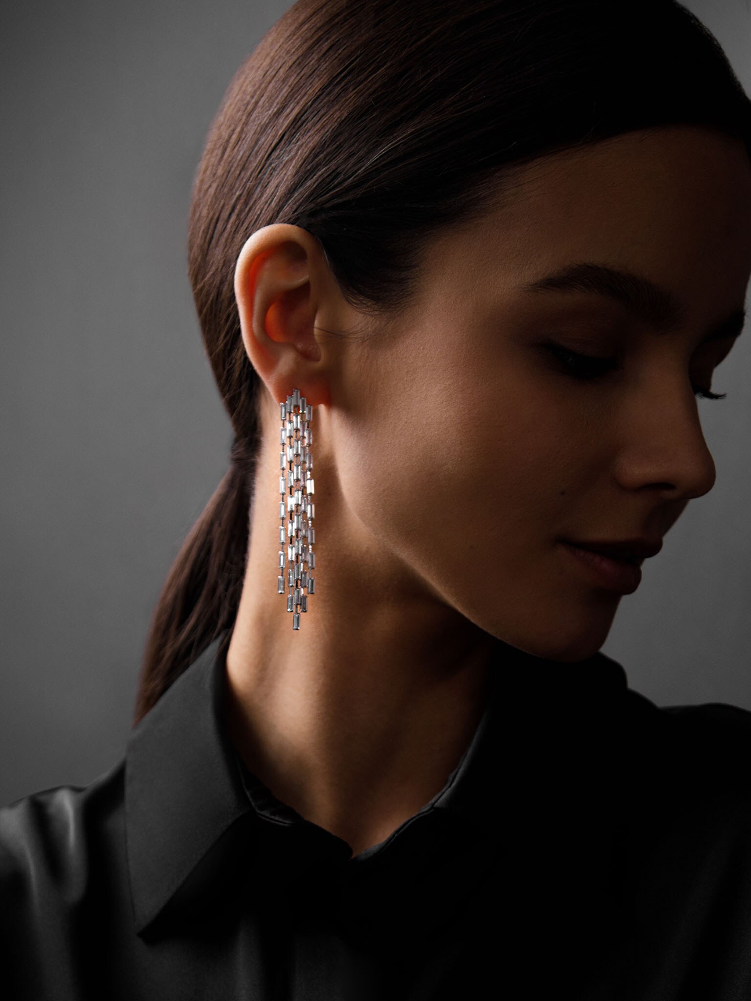 Long zircon earrings