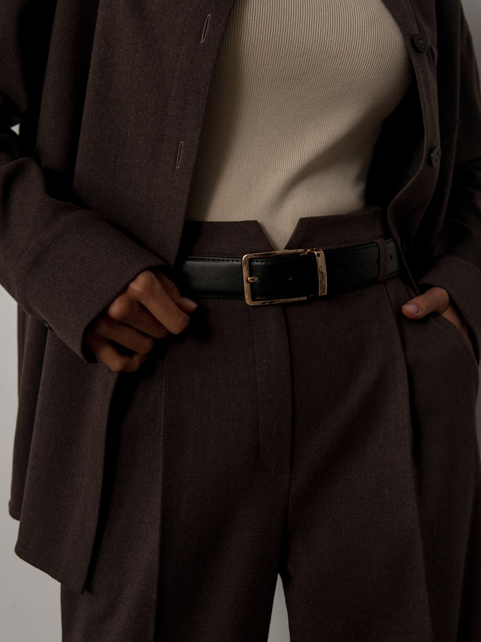 Belted straight-leg wool pants :: LICHI - Online fashion store