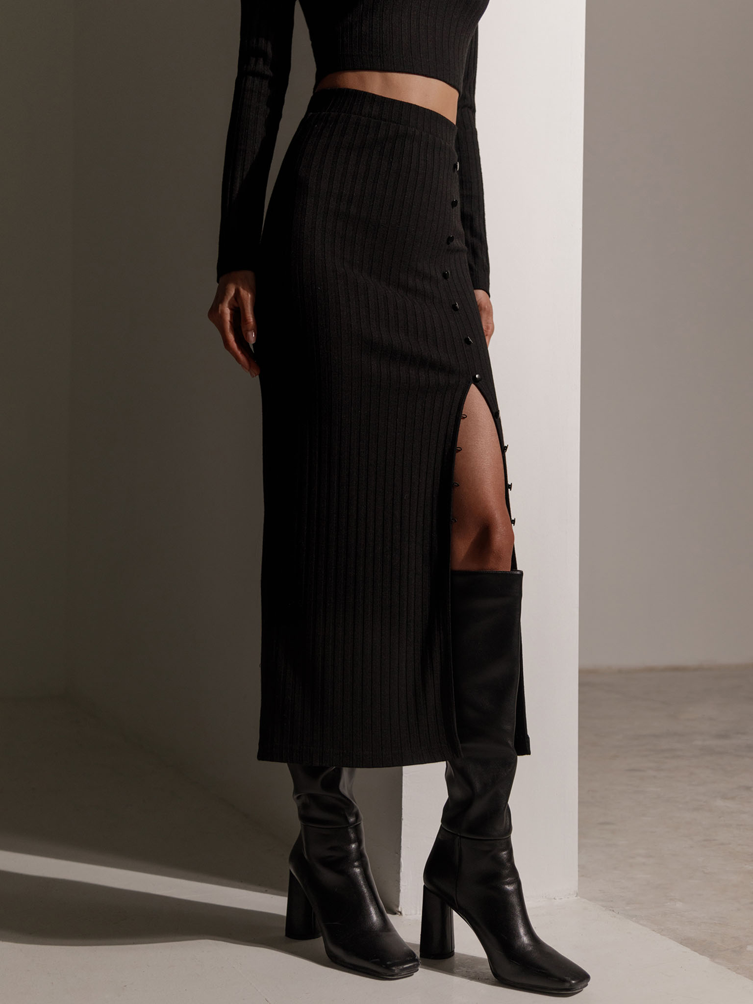 Buttoned jersey midi skirt :: LICHI - Online fashion store