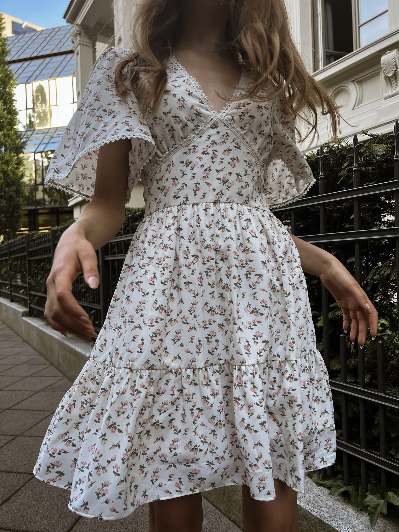 Mini dress trimmed with broderie anglaise