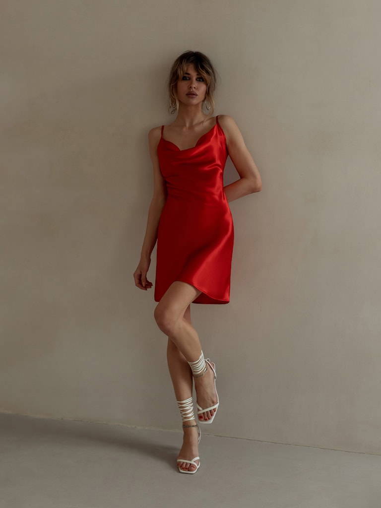 LICHI - Online fashion store :: Tie-back satin mini dress