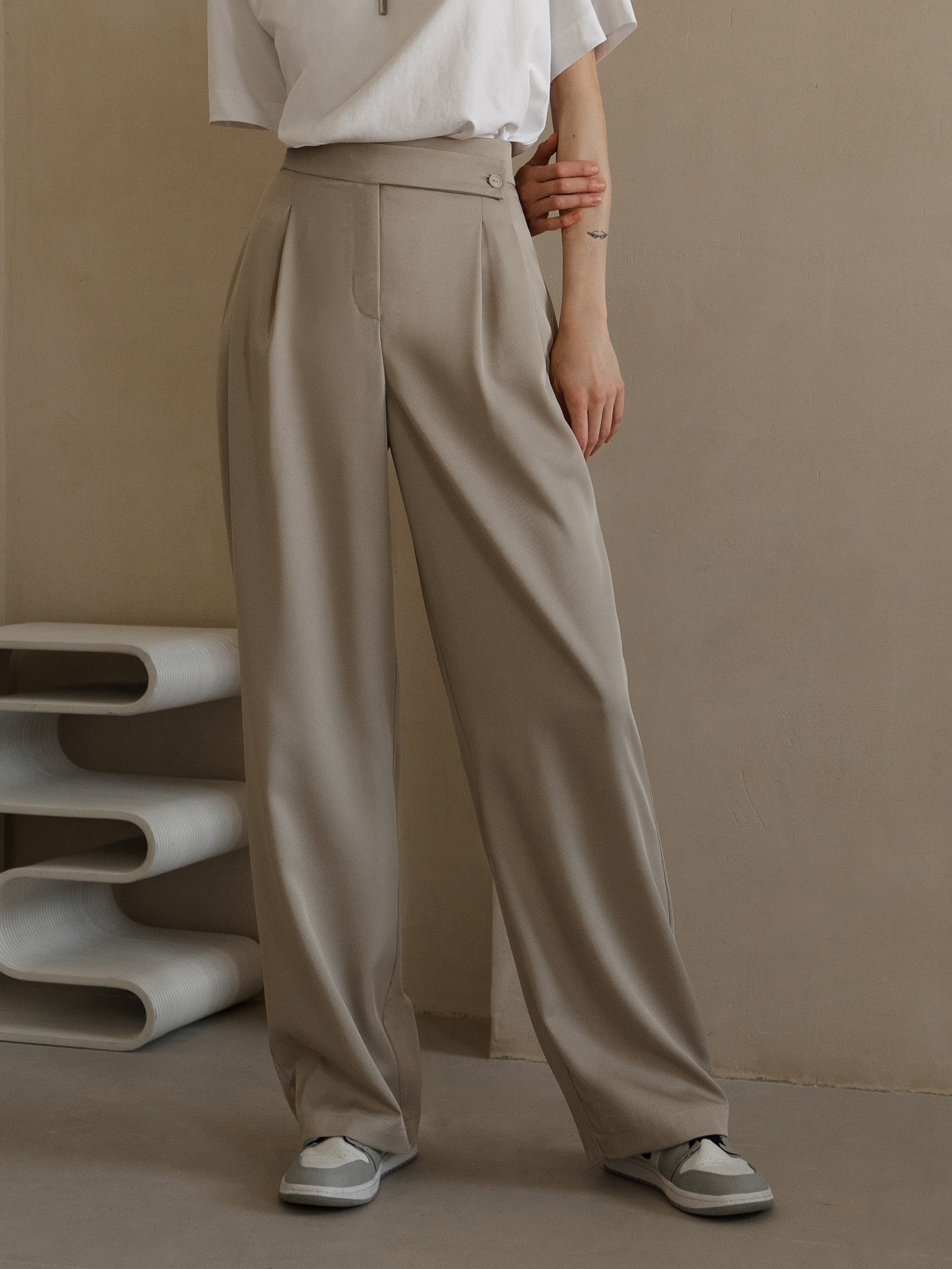 Wide-leg track pants :: LICHI - Online fashion store