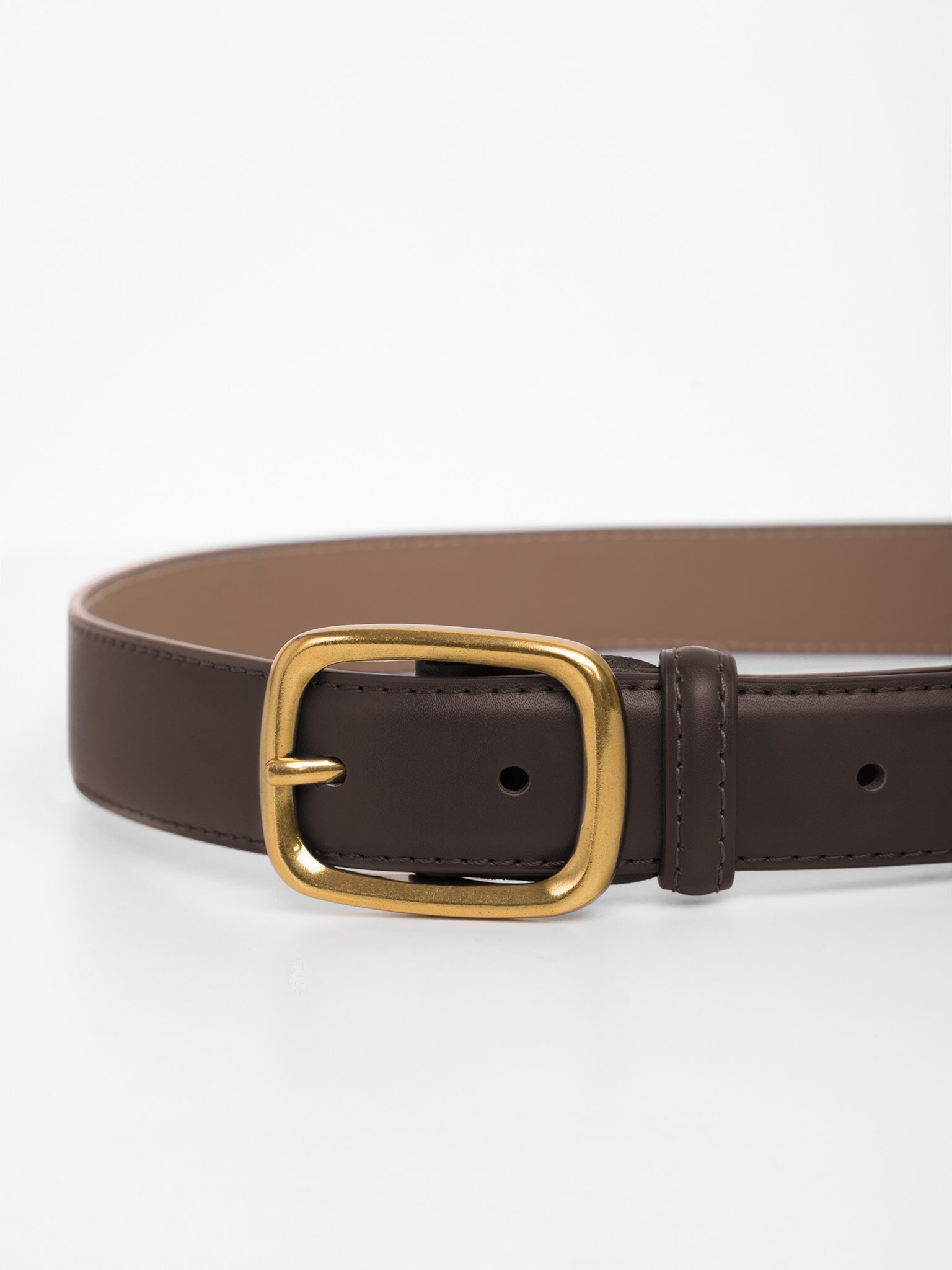 LICHI - Online fashion store :: Golden-buckle leather belt