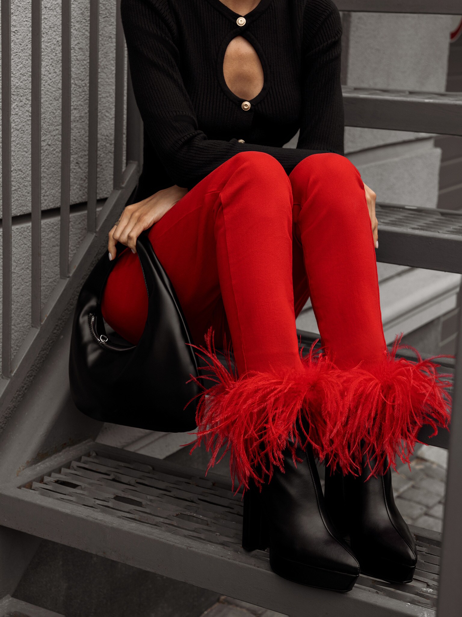 lichi-online-fashion-store-feather-trimmed-slim-jeans