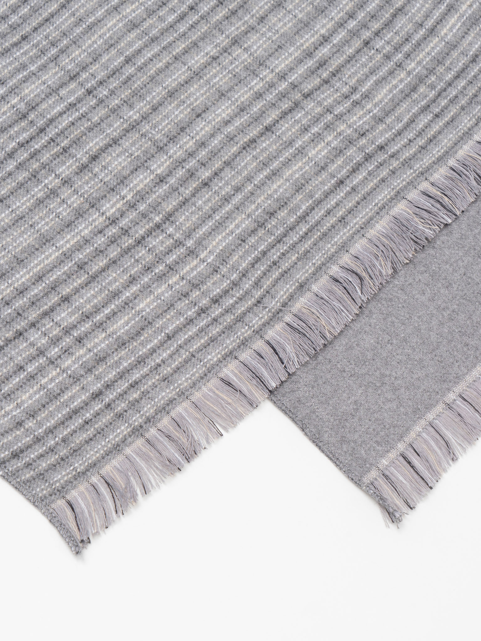 Checked scarf :: LICHI - Online fashion store