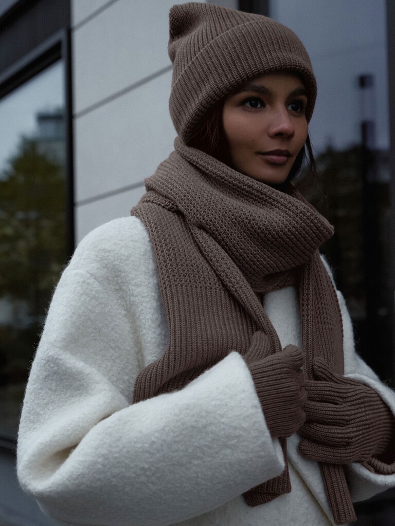 Chunky knit Beanie LICHI Online Fashion Store chunky-knit-beanie-lichi-online-fashion-store