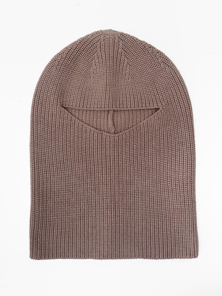 Chunky-knit balaclava