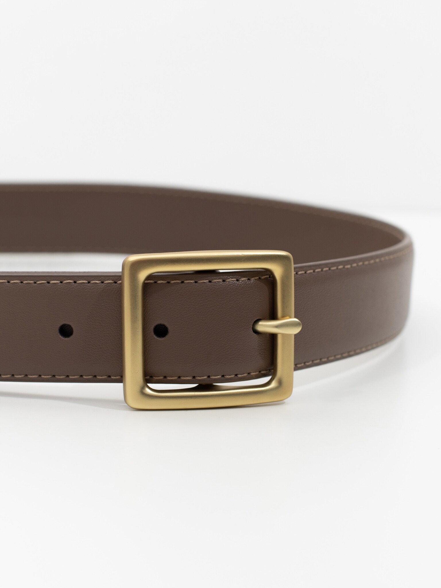 LICHI - Online fashion store :: Chunky-buckle leather belt