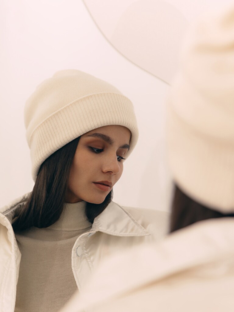 Шапка-бини с широким отворотом :: LICHI - Online fashion store