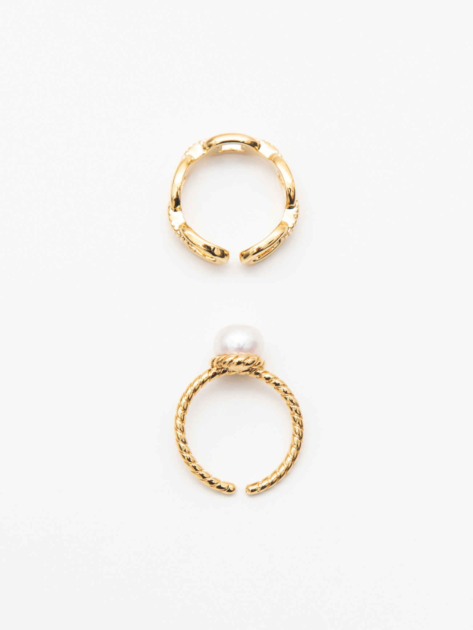 Gold-tone two-ring set