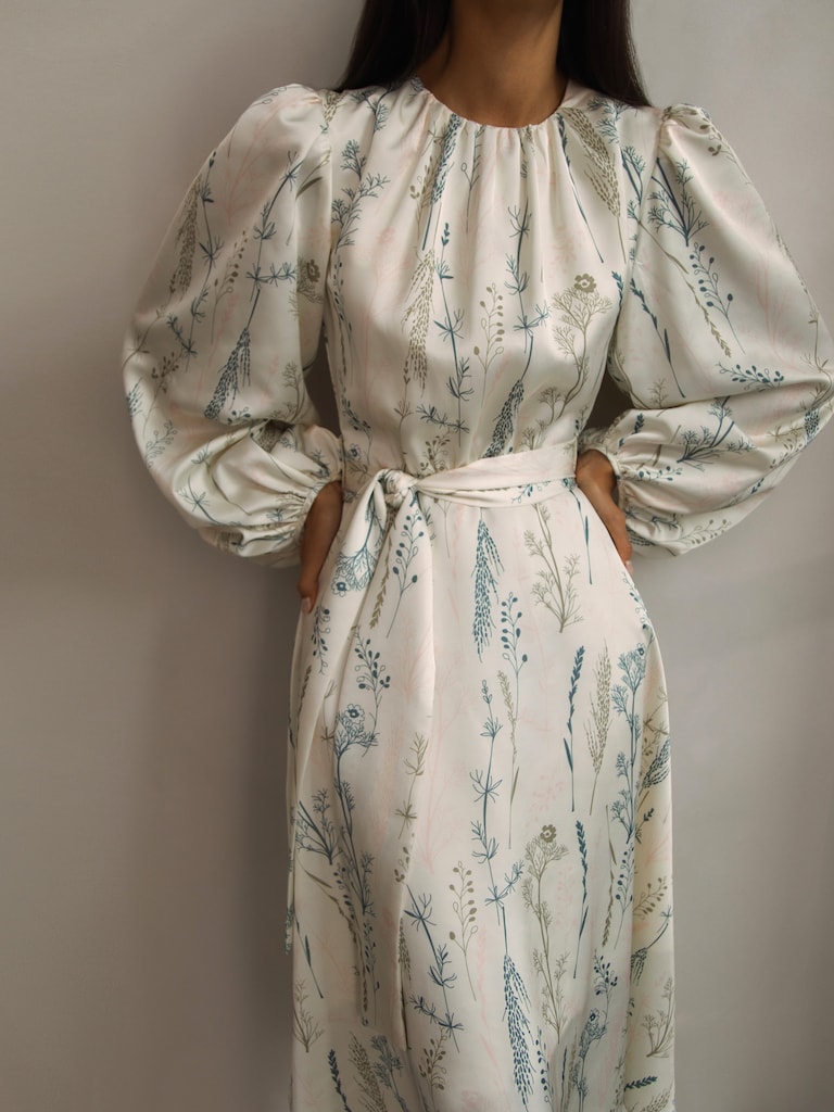 LICHI - Online fashion store :: Long-sleeve midi dress with floral ...