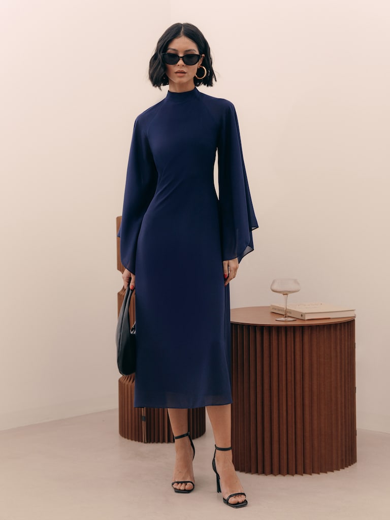 LICHI - Online fashion store :: Flared-sleeve midi dress