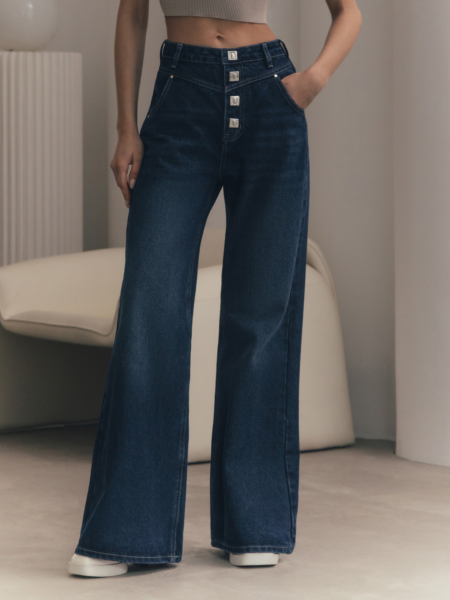 Straight jeans with side chain decor :: LICHI - Online fashion store