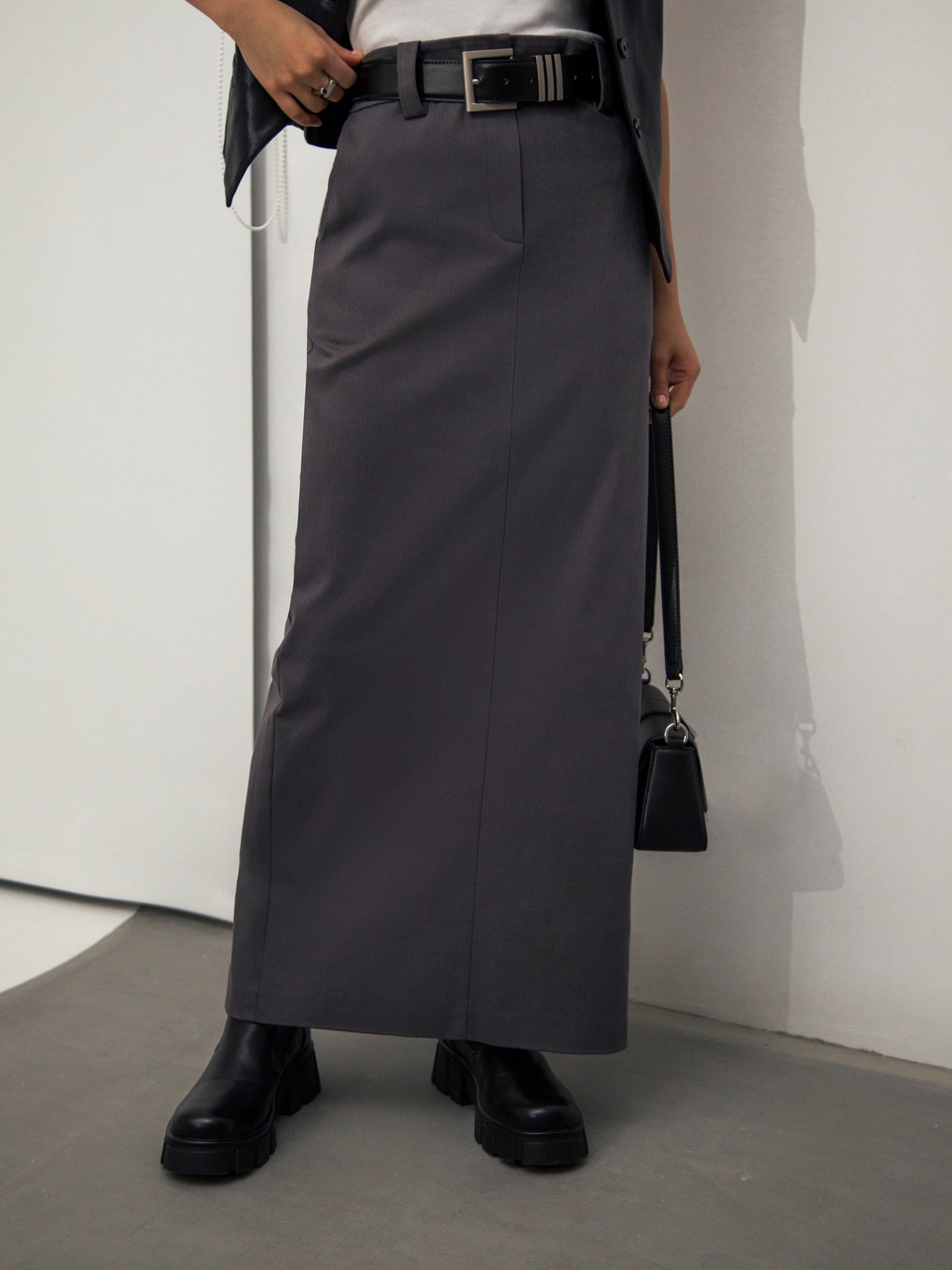 Maxi skirt in suiting fabric