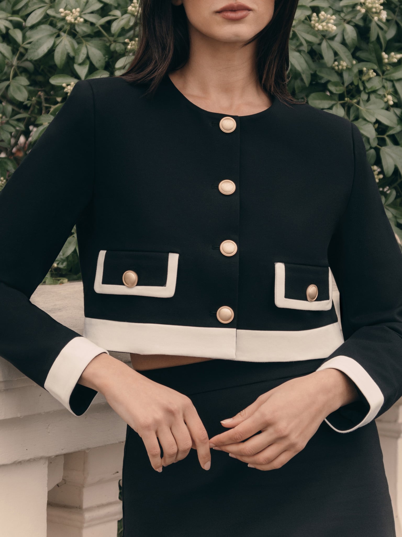 Cropped jacket with large buttons and contrasting inserts