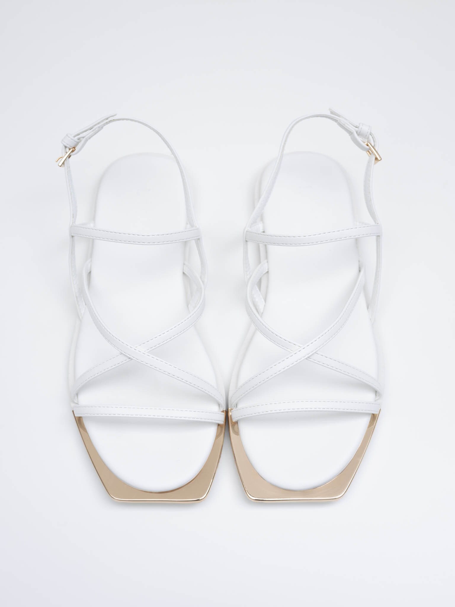 Women's White Strappy Flat Sandals for Summer ⠂ESTRO Online Store –  Estro.eu.com