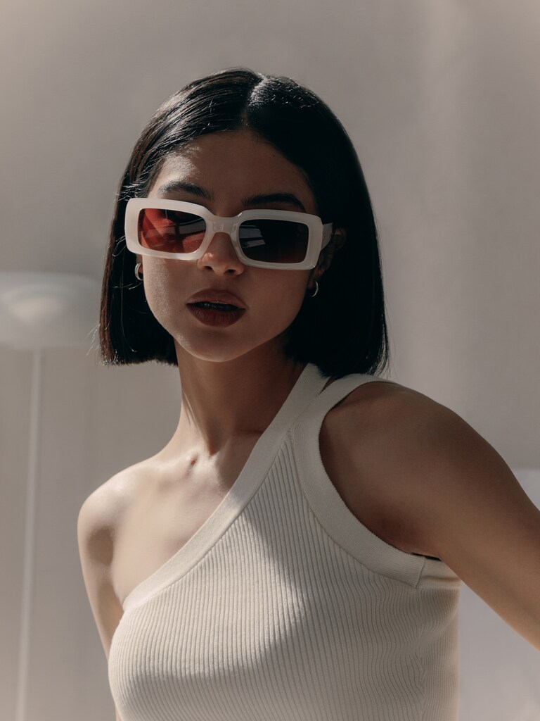Sunglasses with rectangular lenses :: LICHI - Online fashion store