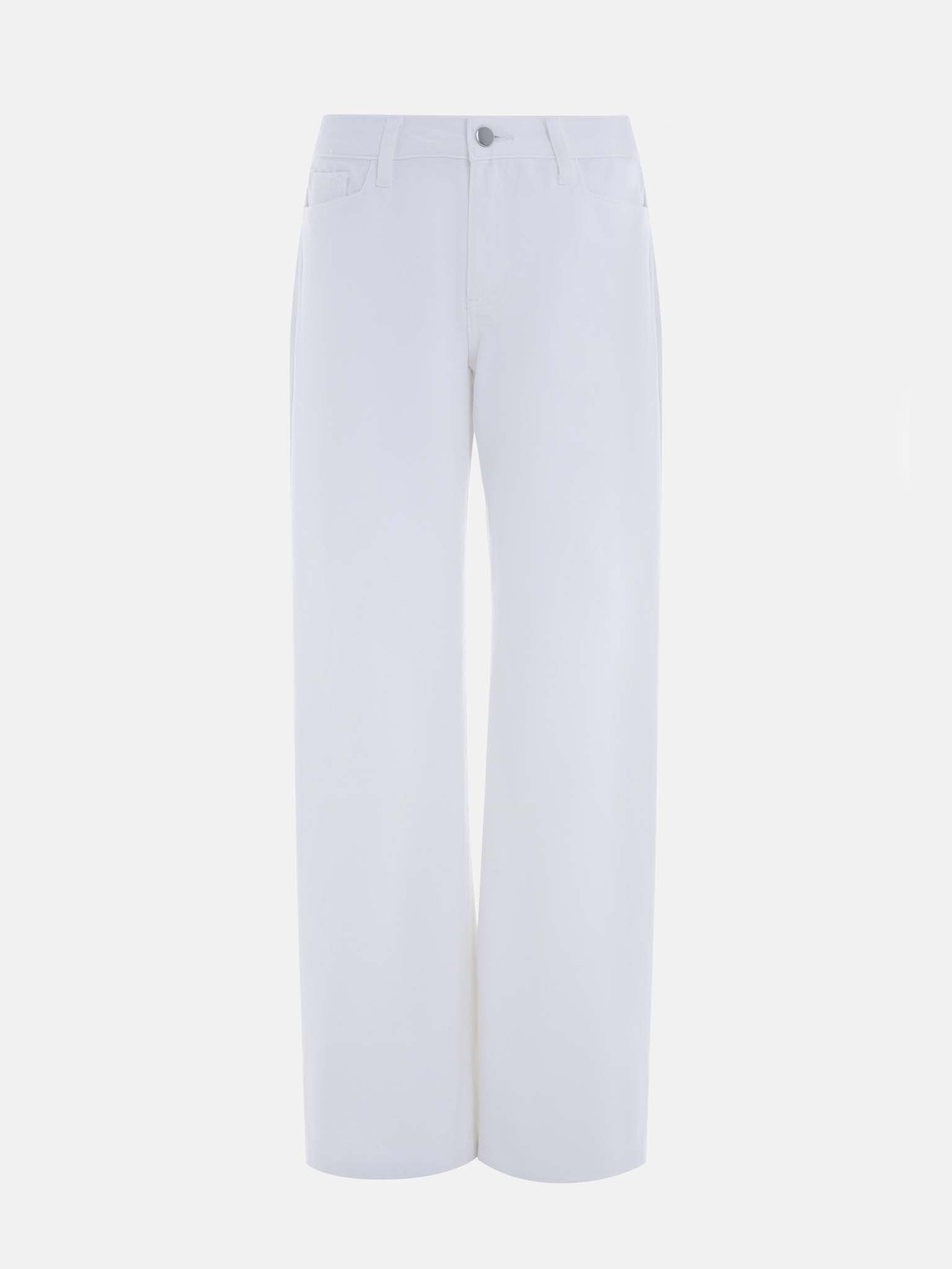 Loose low-rise jeans