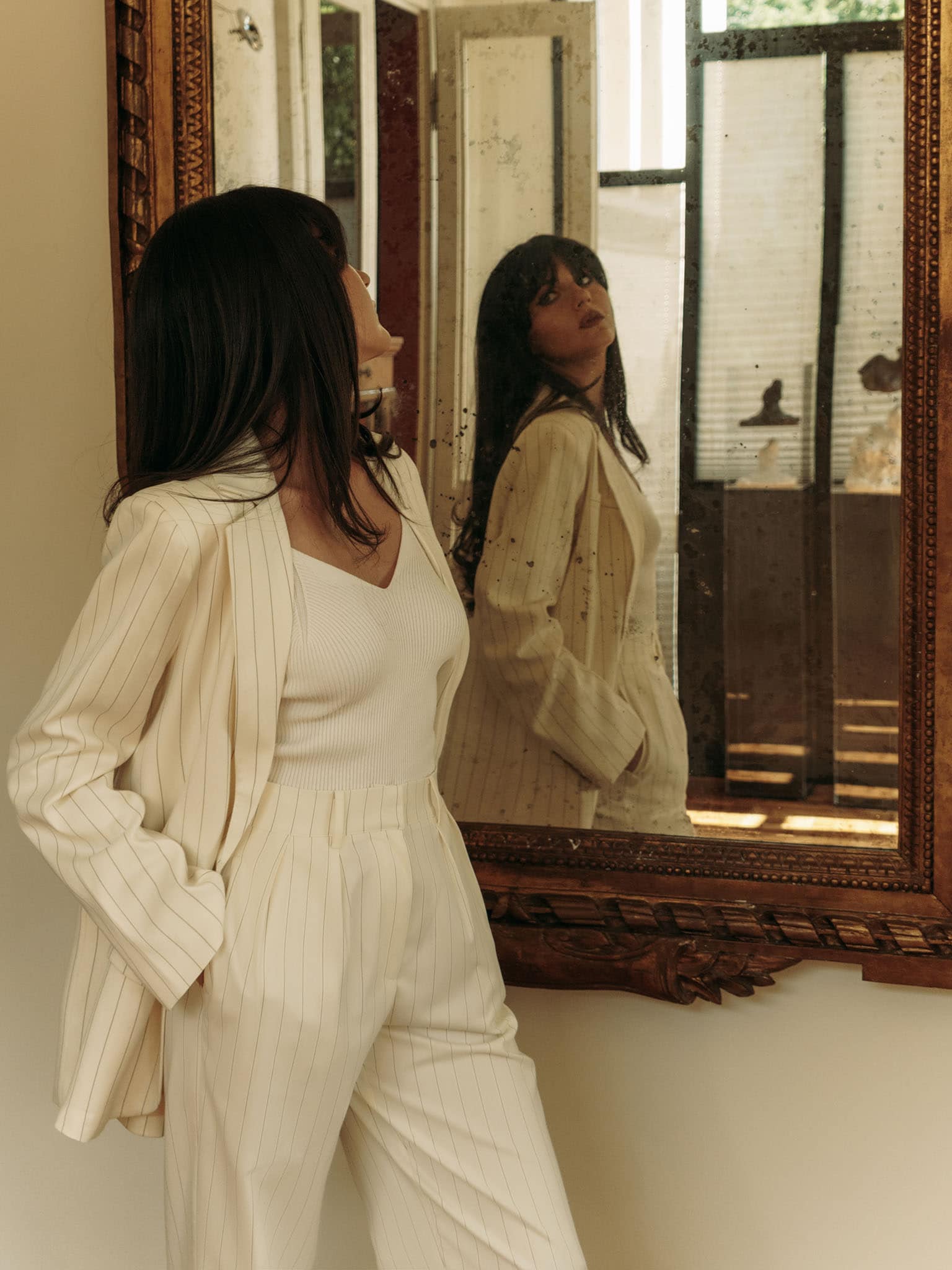 سترة مخططة ضيقة الصدر