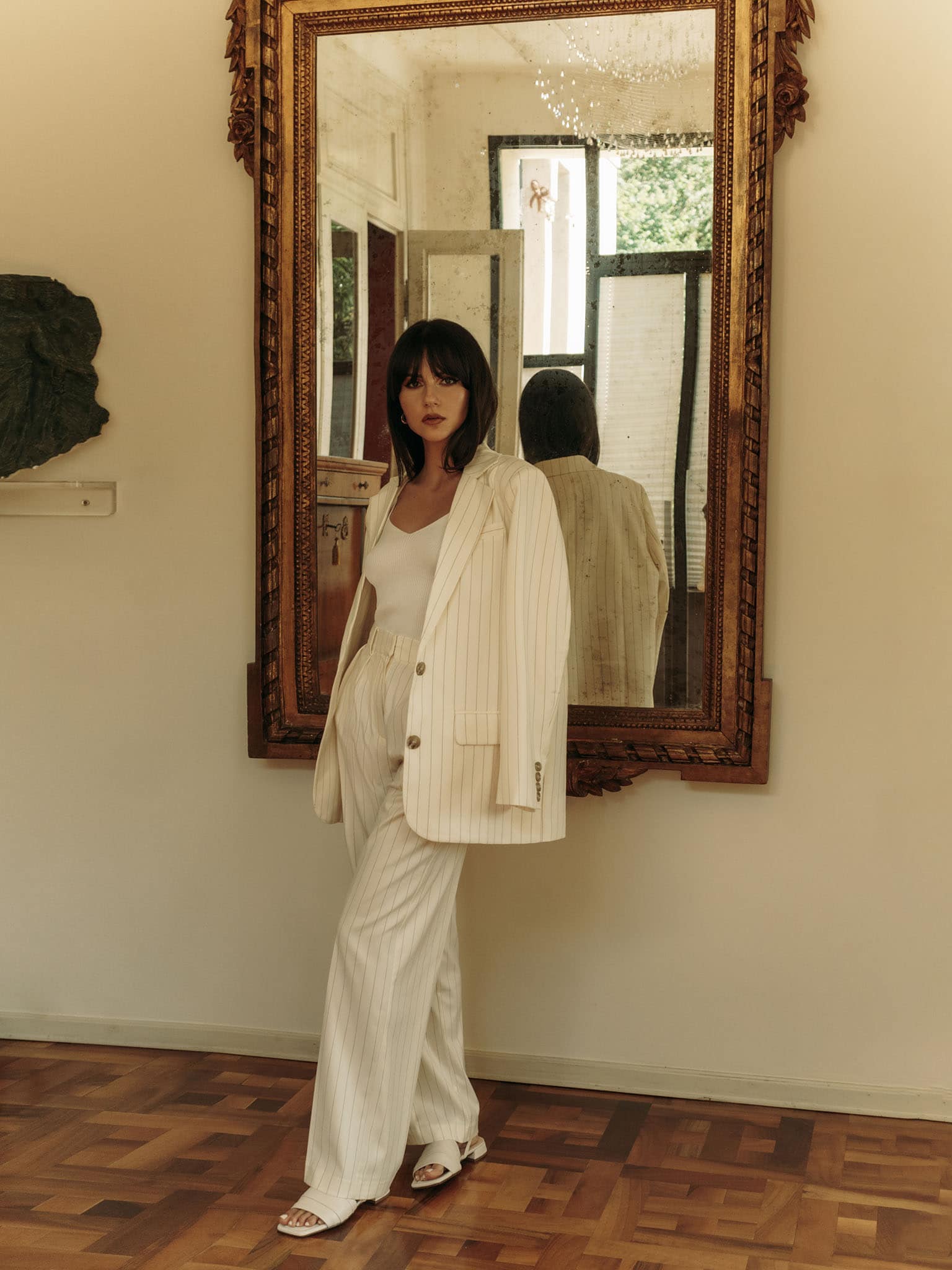 سترة مخططة ضيقة الصدر