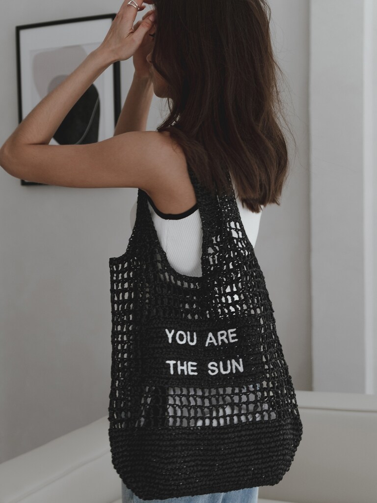 Knitted shopper bag with lettering :: LICHI - Online fashion store